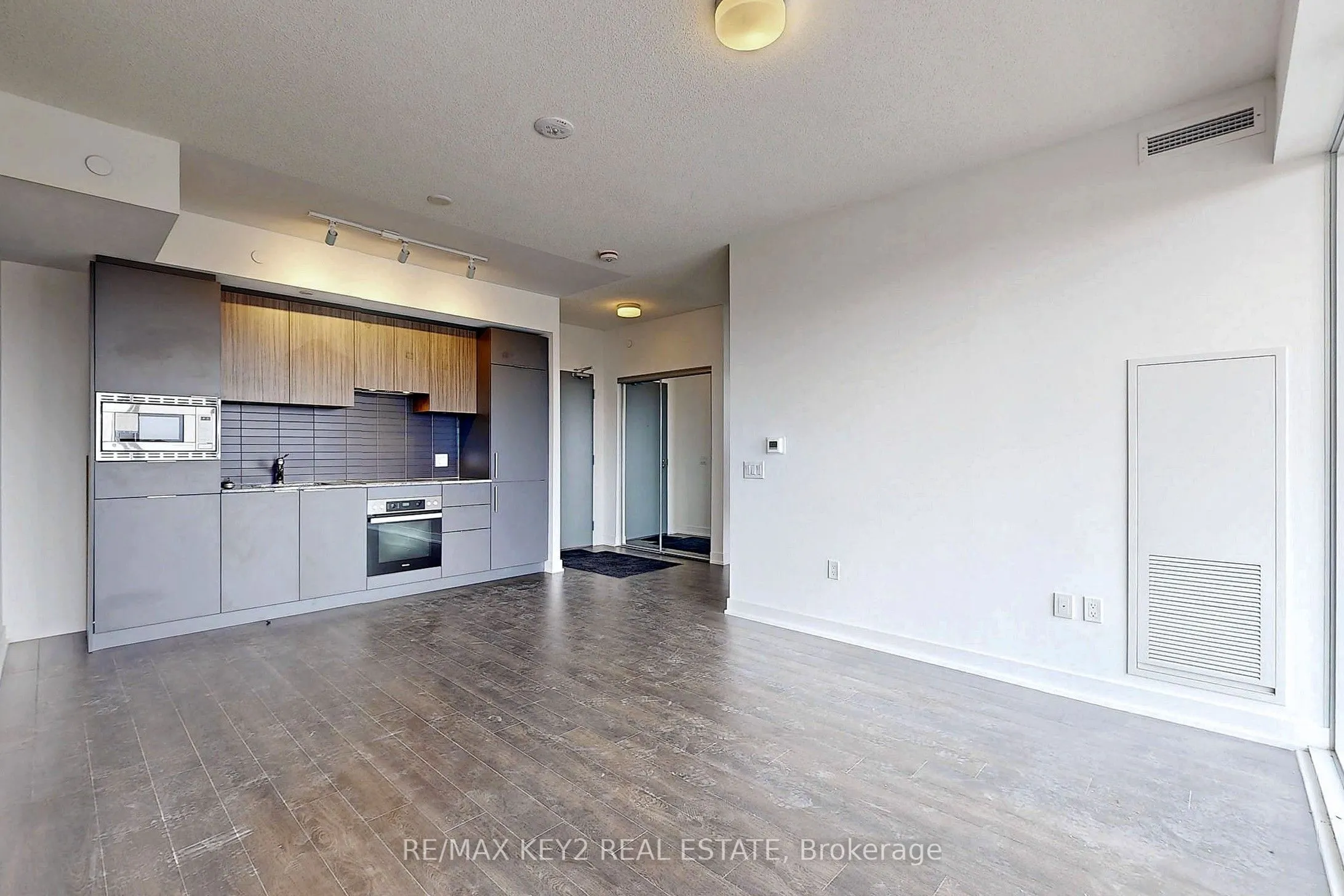 50 O'Neill Road, #611