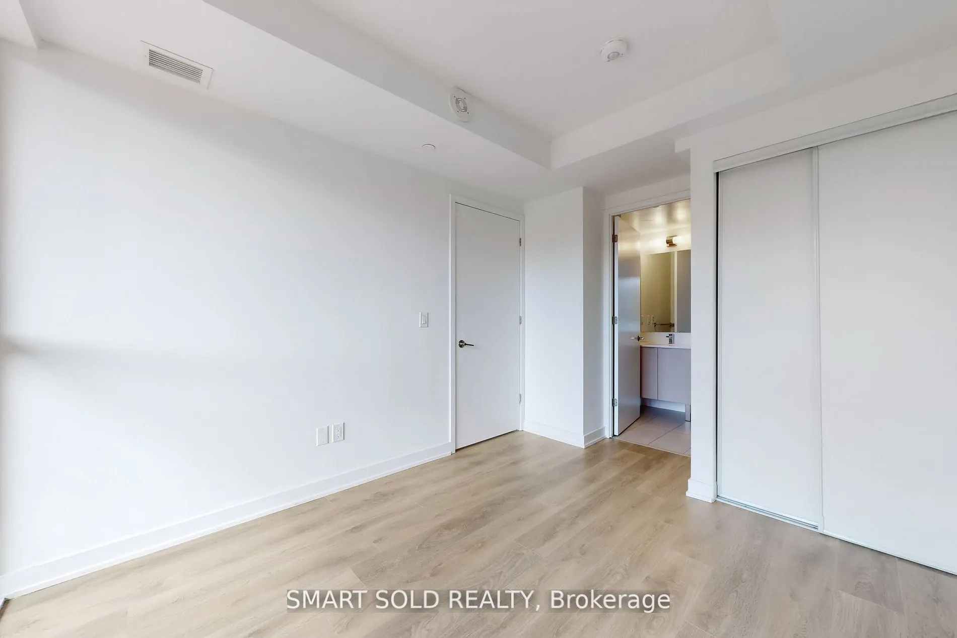 8 Tippett Road, #628