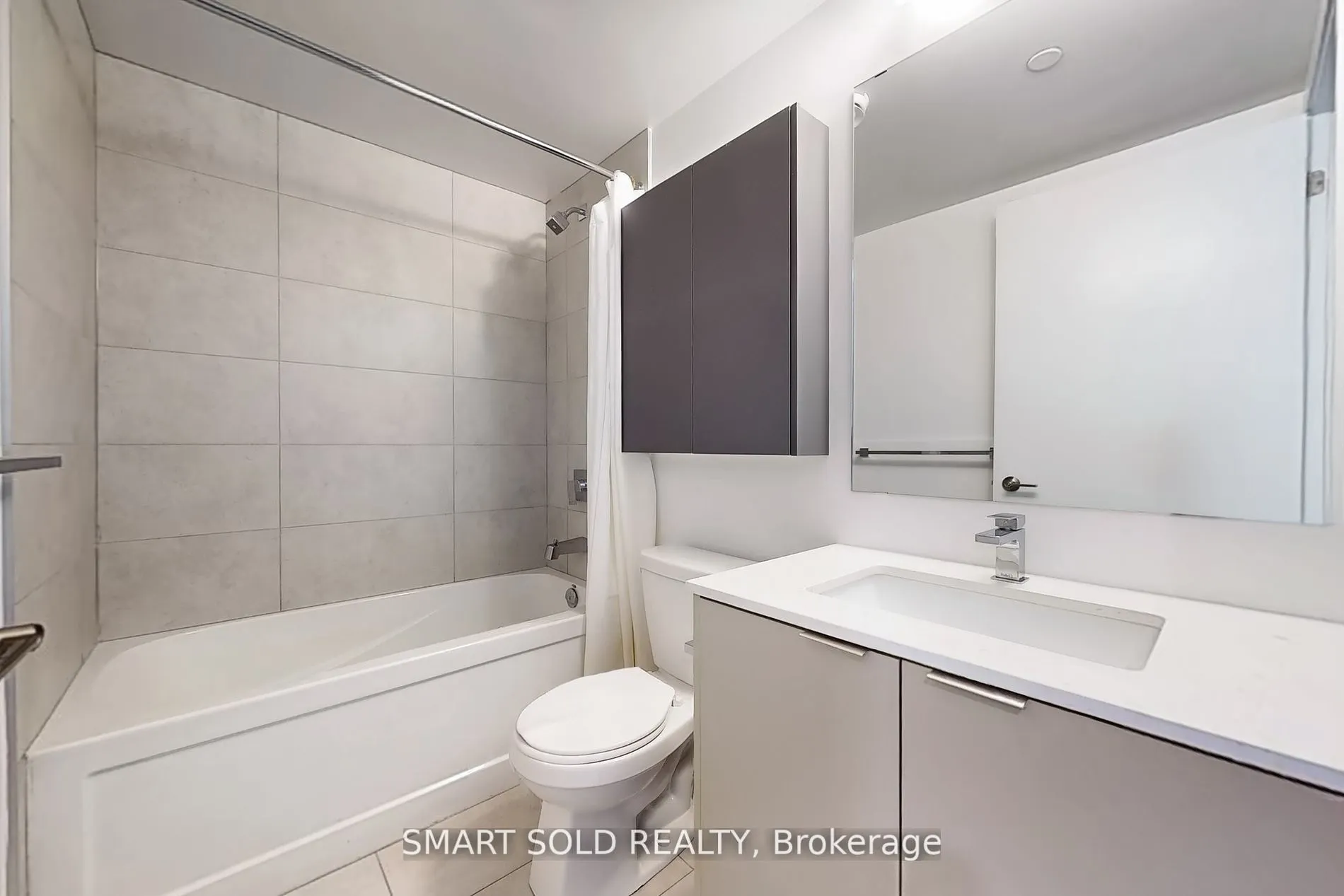 8 Tippett Road, #628