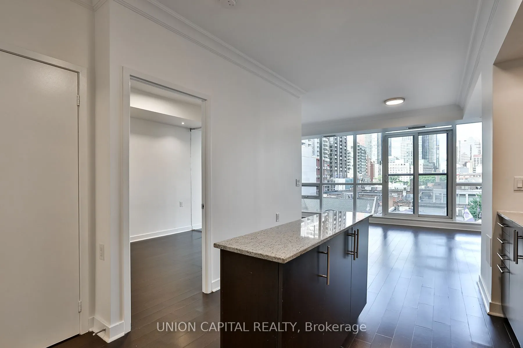 320 Richmond Street E, #610