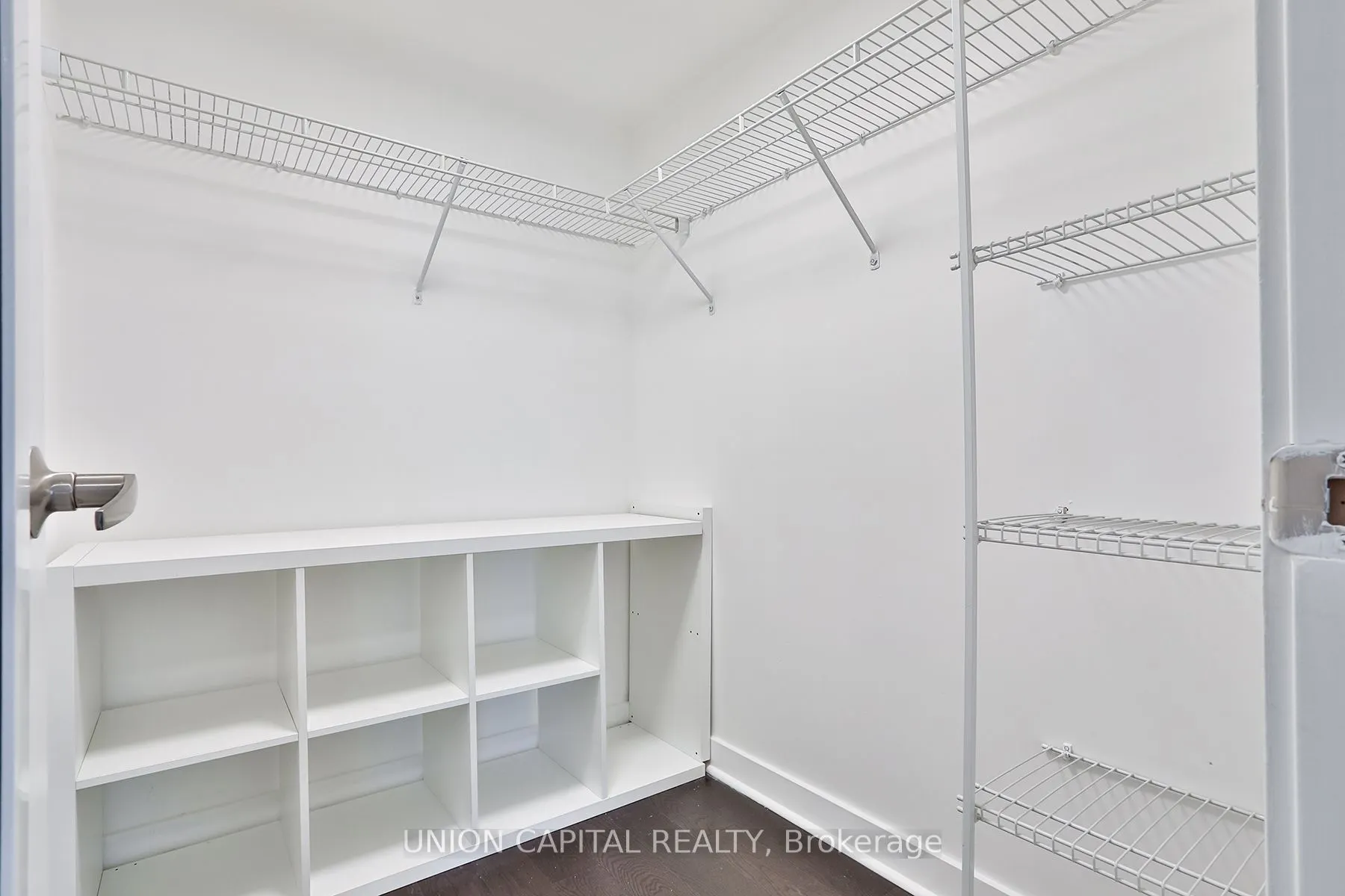 320 Richmond Street E, #610