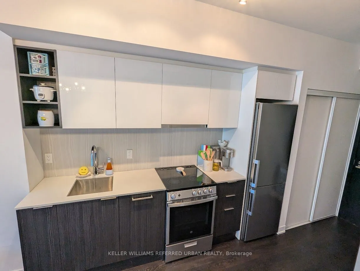 31 Tippett Road, #916