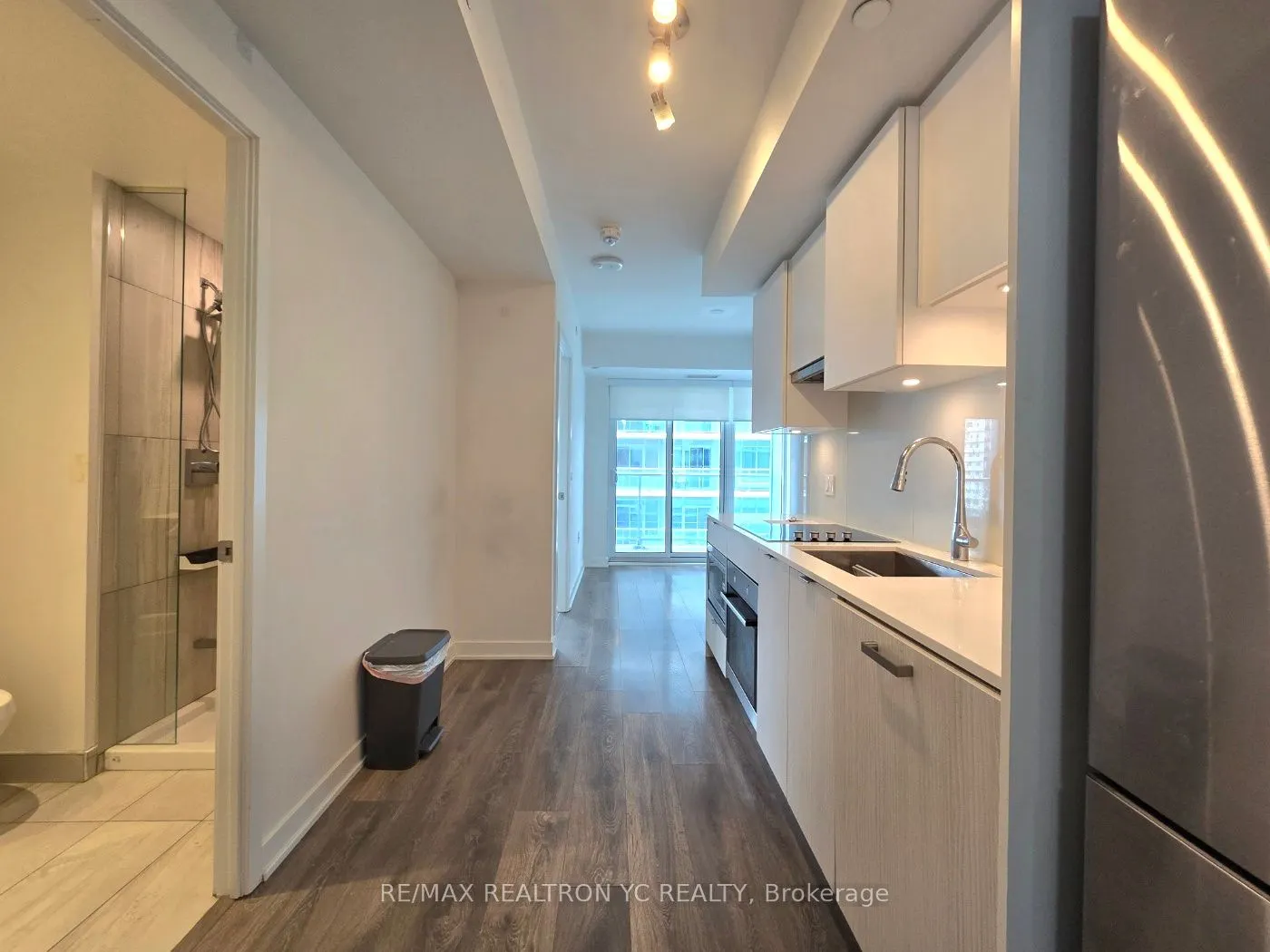 195 Redpath Avenue, #3015