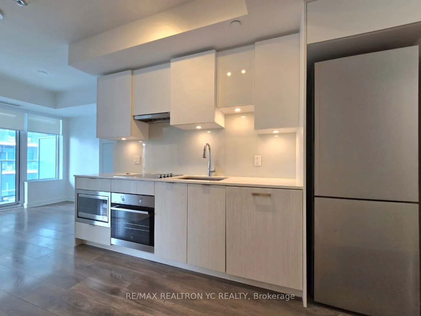195 Redpath Avenue, #3015