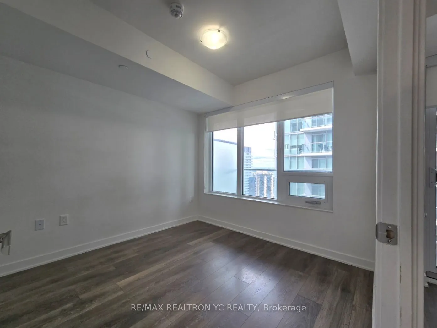195 Redpath Avenue, #3015