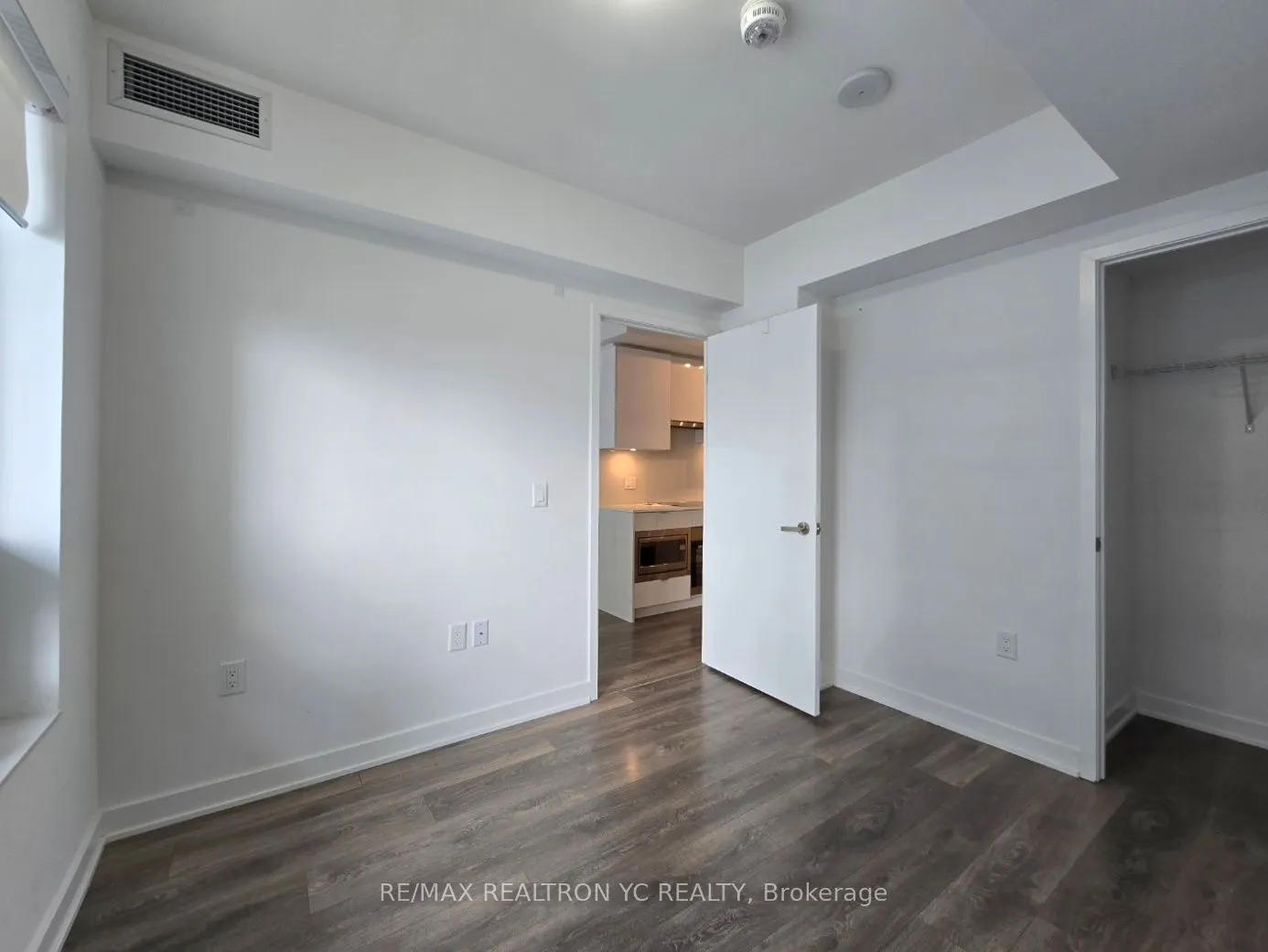 195 Redpath Avenue, #3015