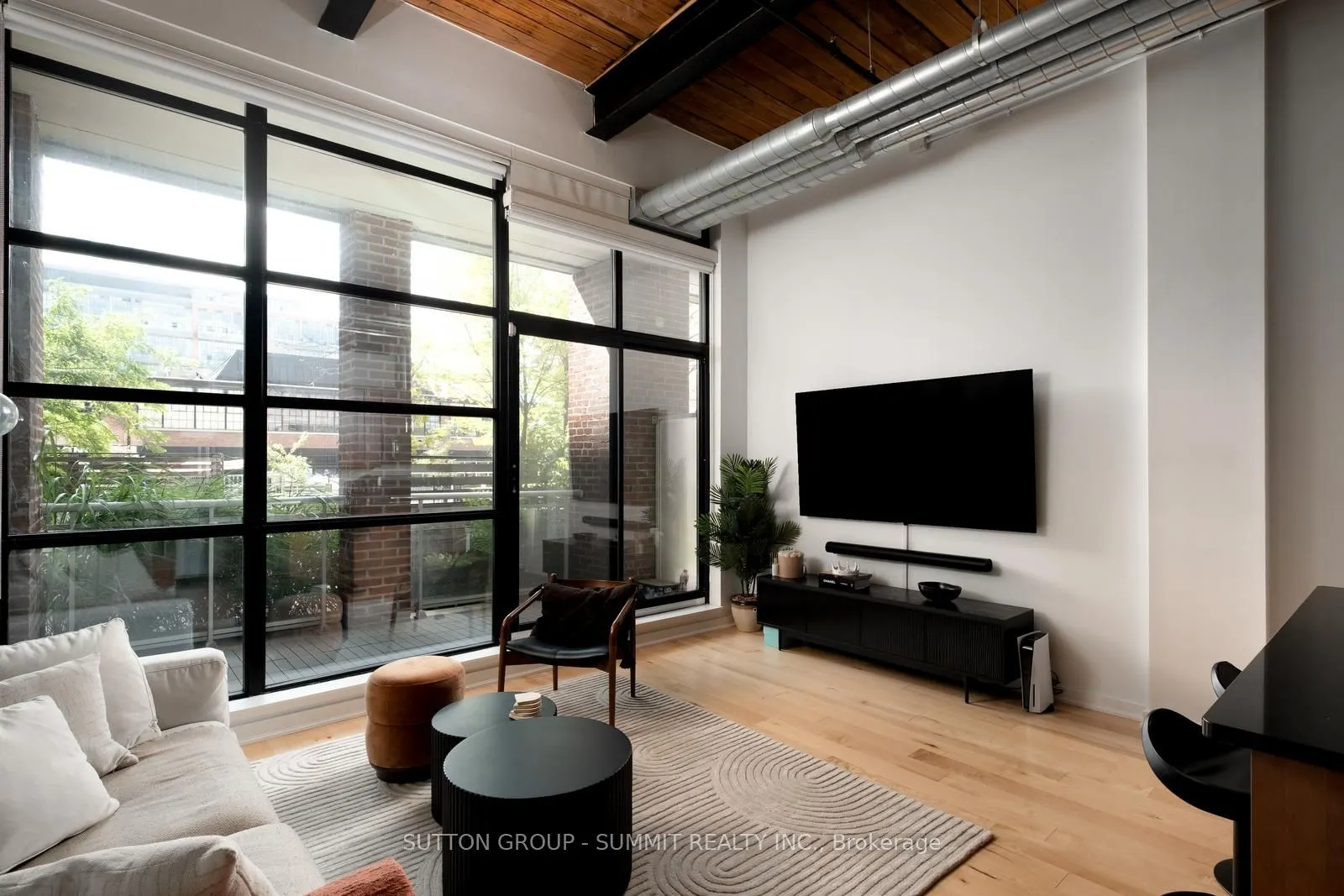 43 Hanna Avenue, #117
