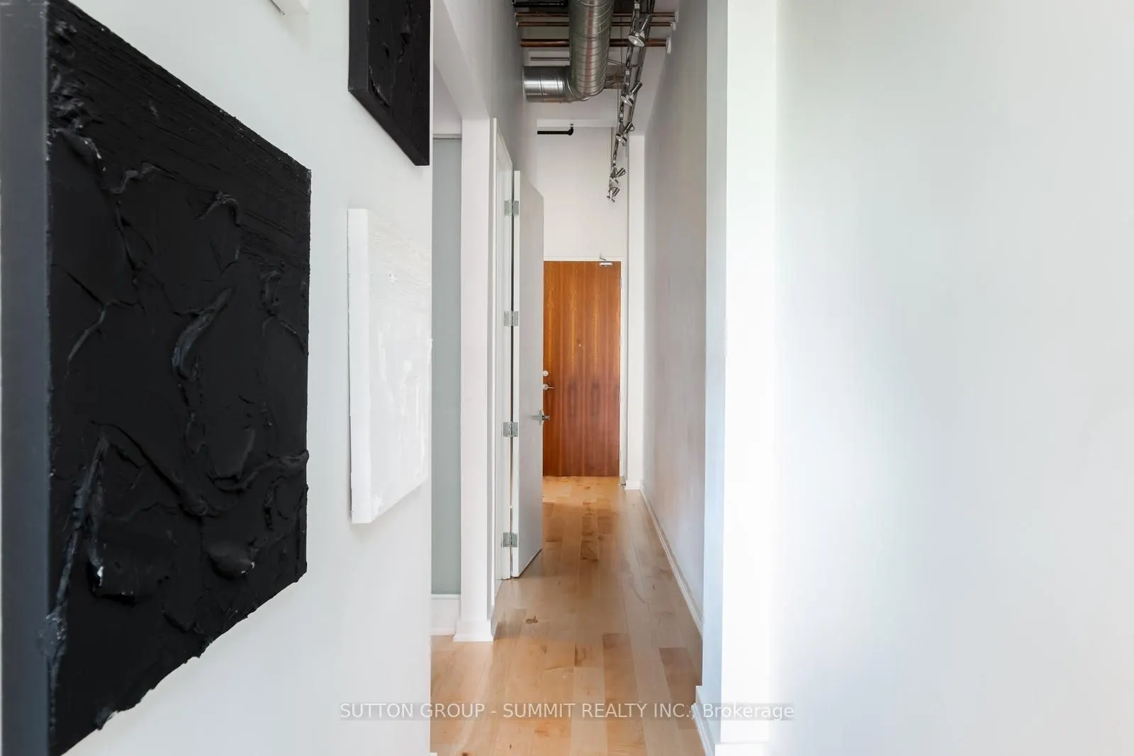 43 Hanna Avenue, #117