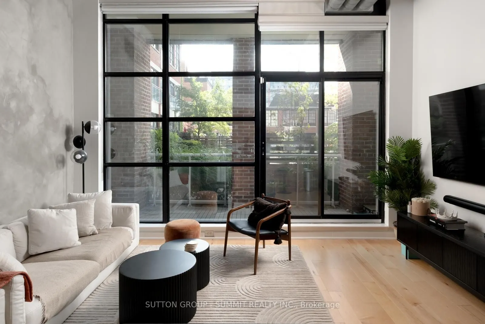 43 Hanna Avenue, #117