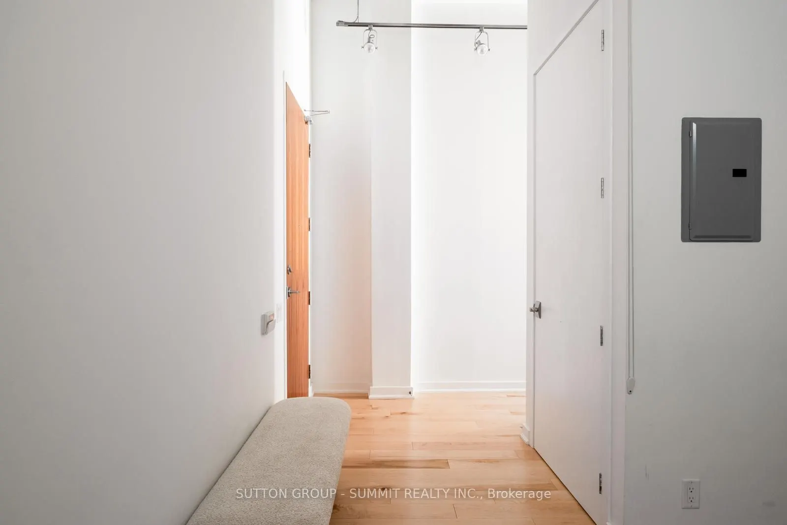 43 Hanna Avenue, #117