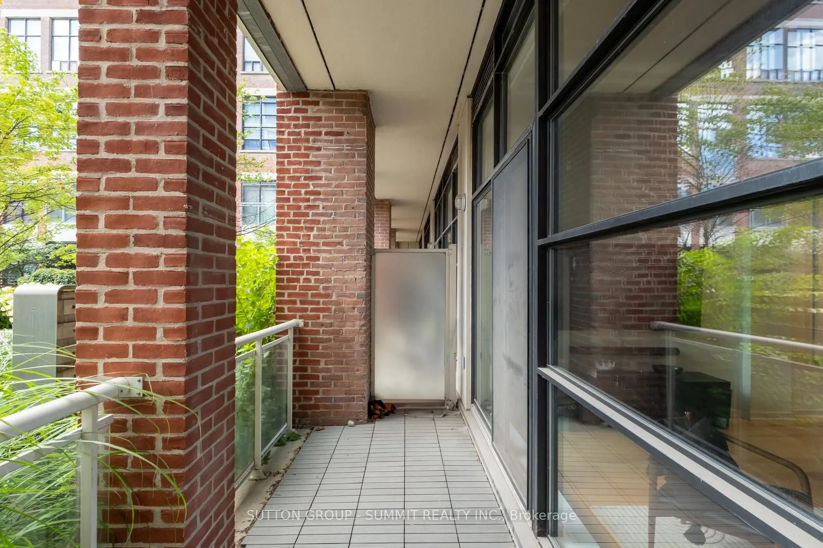 43 Hanna Avenue, #117