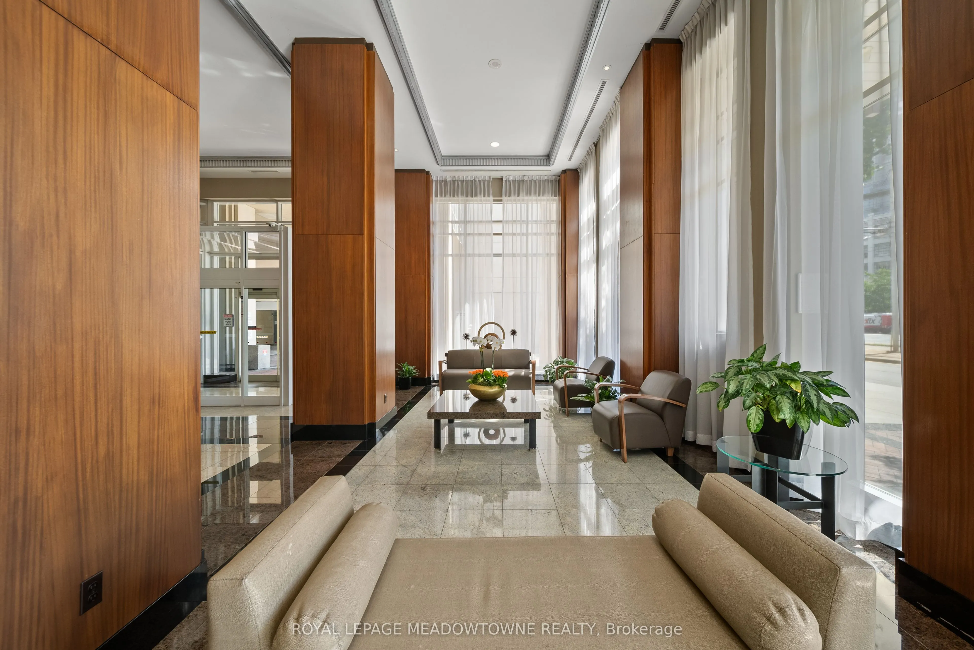 628 Fleet Street, #916