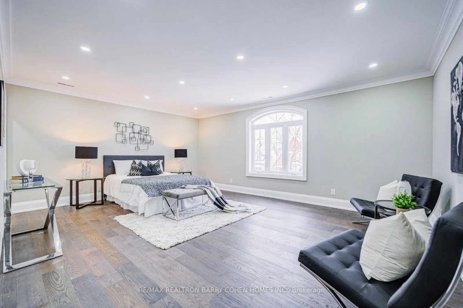 64 Empress Avenue