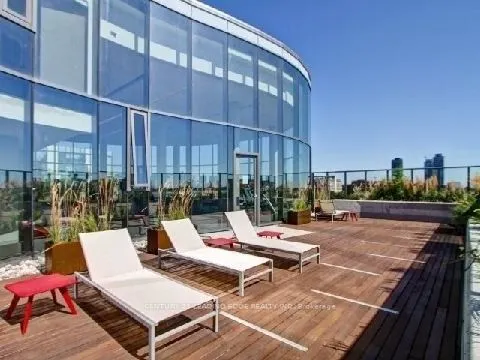 1 Market Street W, #2107