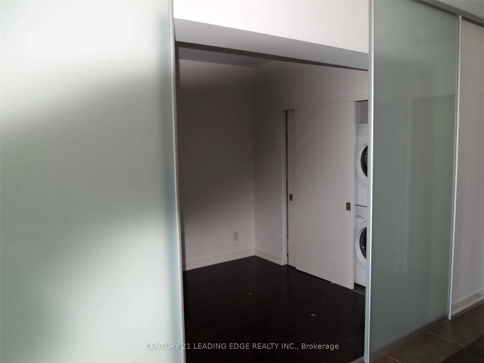 1 Market Street W, #2107