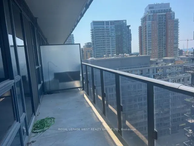 1030 King Street W, #1215