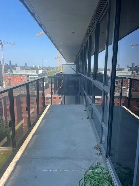 1030 King Street W, #1215