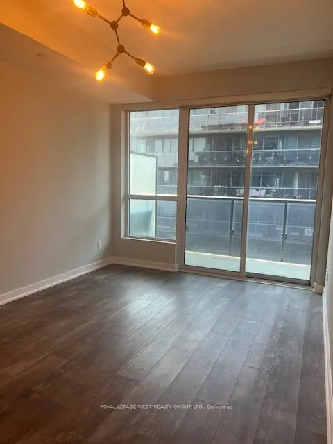 1030 King Street W, #1215