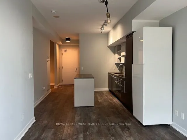 1030 King Street W, #1215