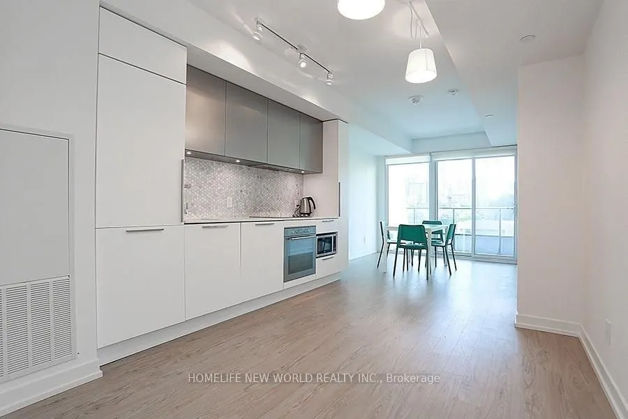 85 Wood Street, #717