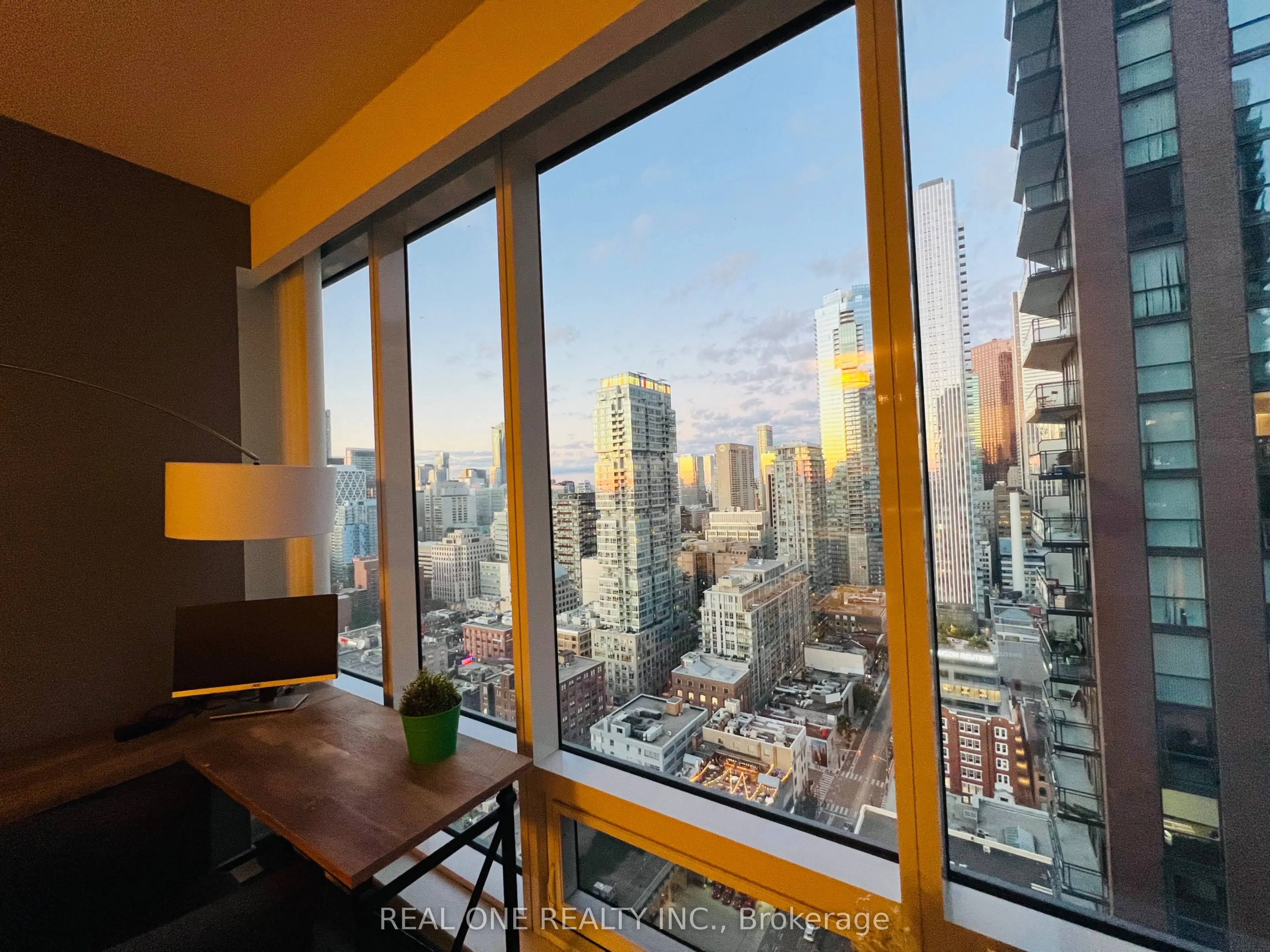 295 Adelaide Street W, #3106