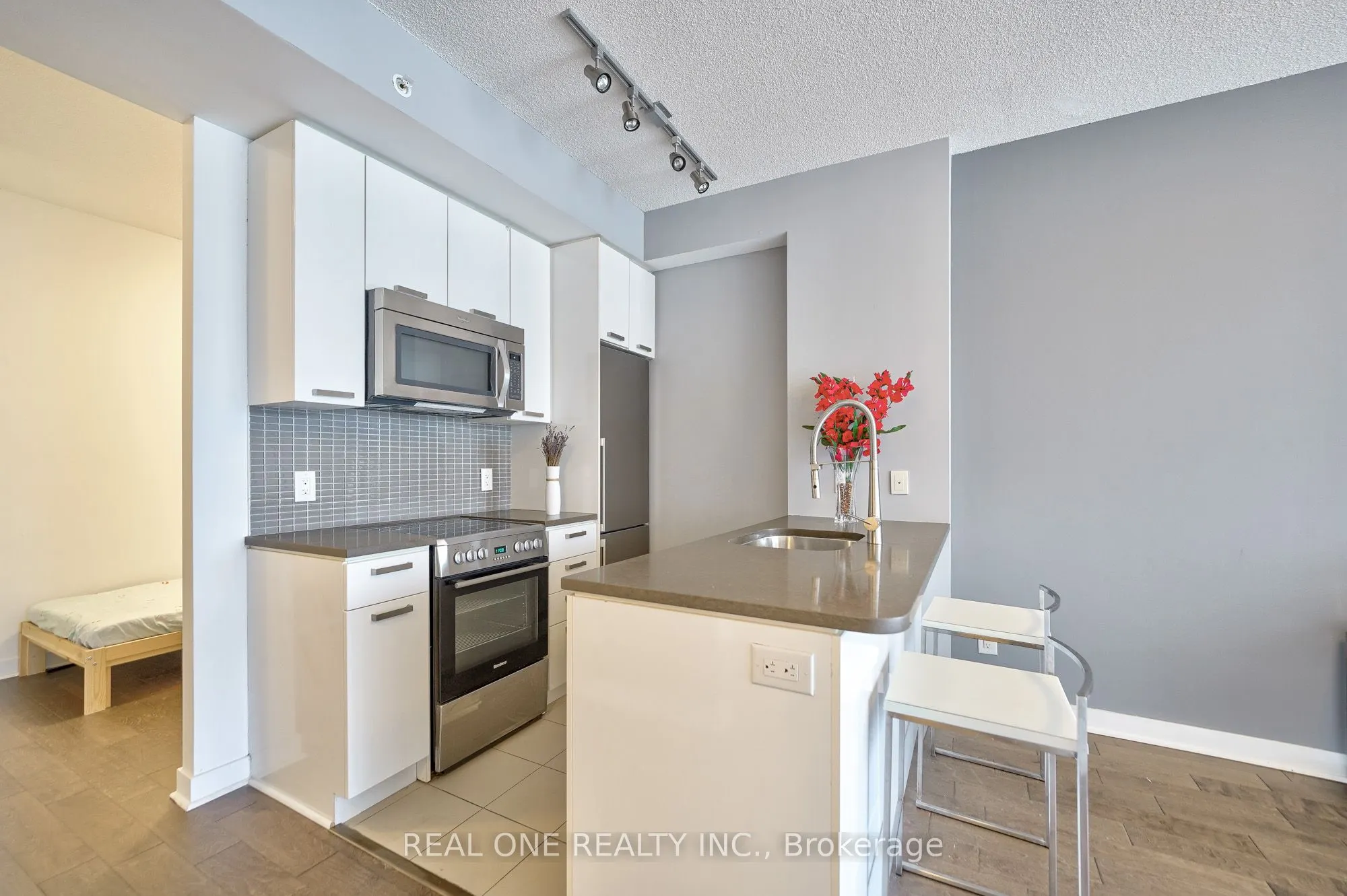 295 Adelaide Street W, #3106