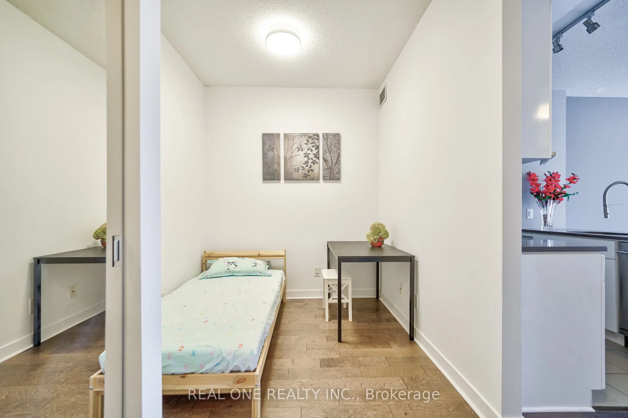 295 Adelaide Street W, #3106