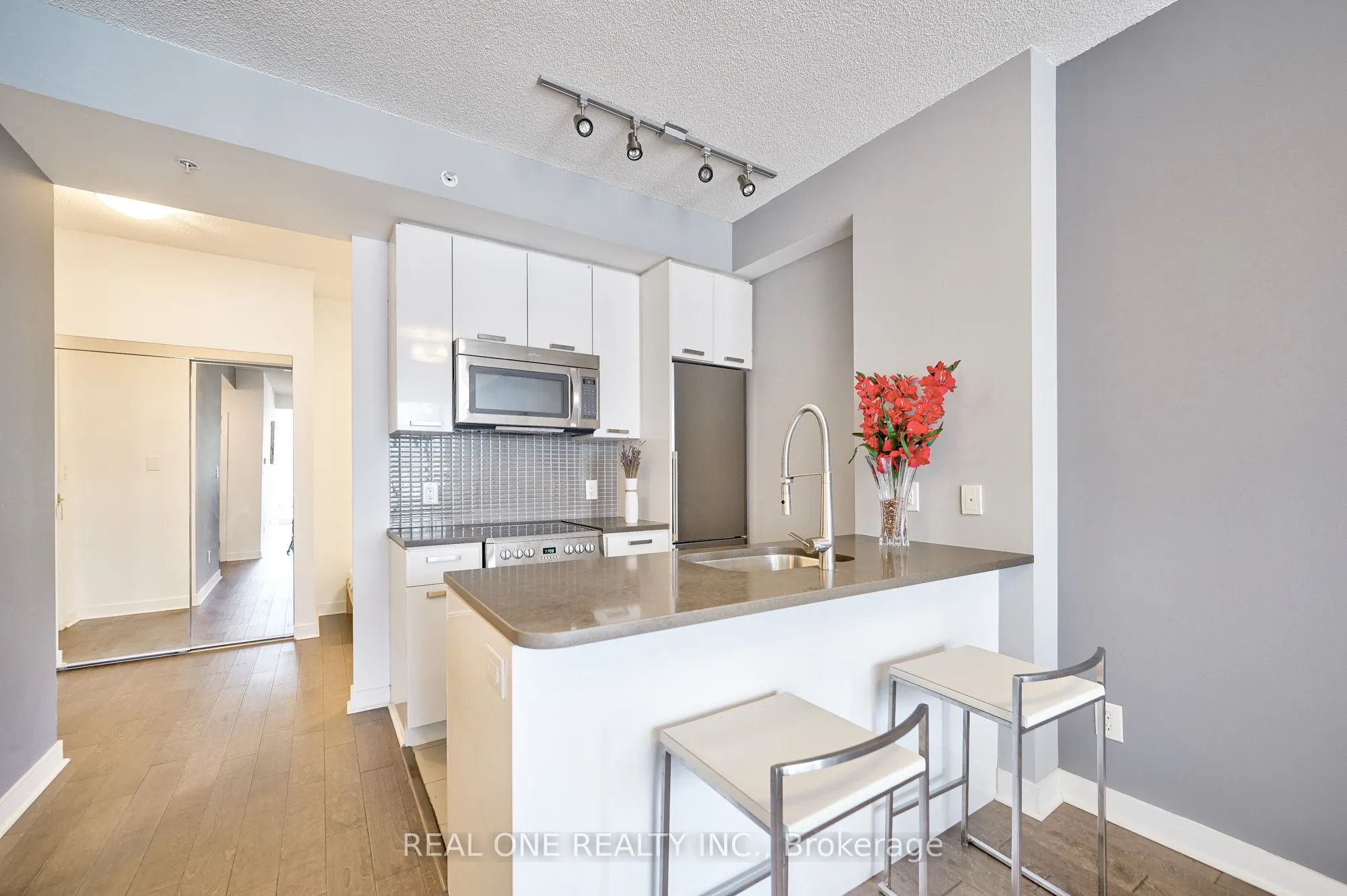 295 Adelaide Street W, #3106