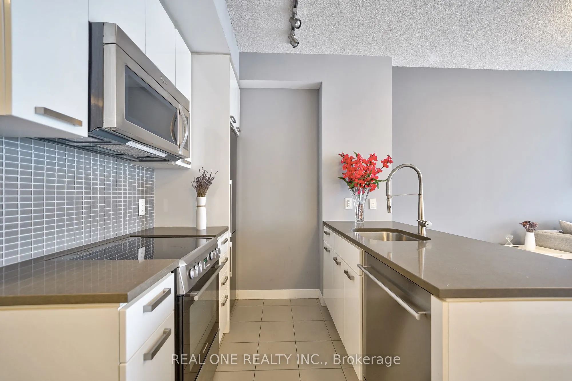 295 Adelaide Street W, #3106