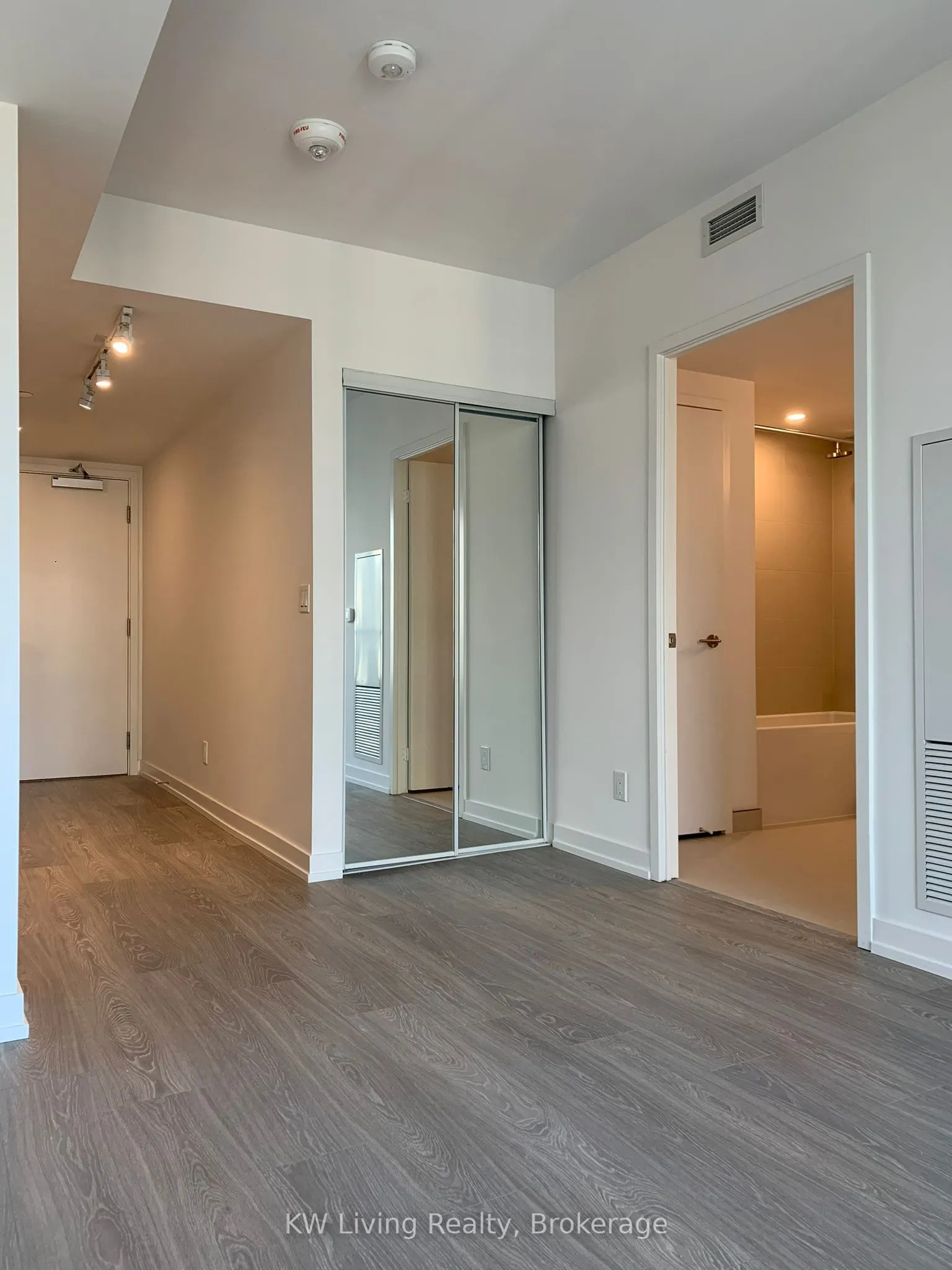 19 Western Battery Road, #3101