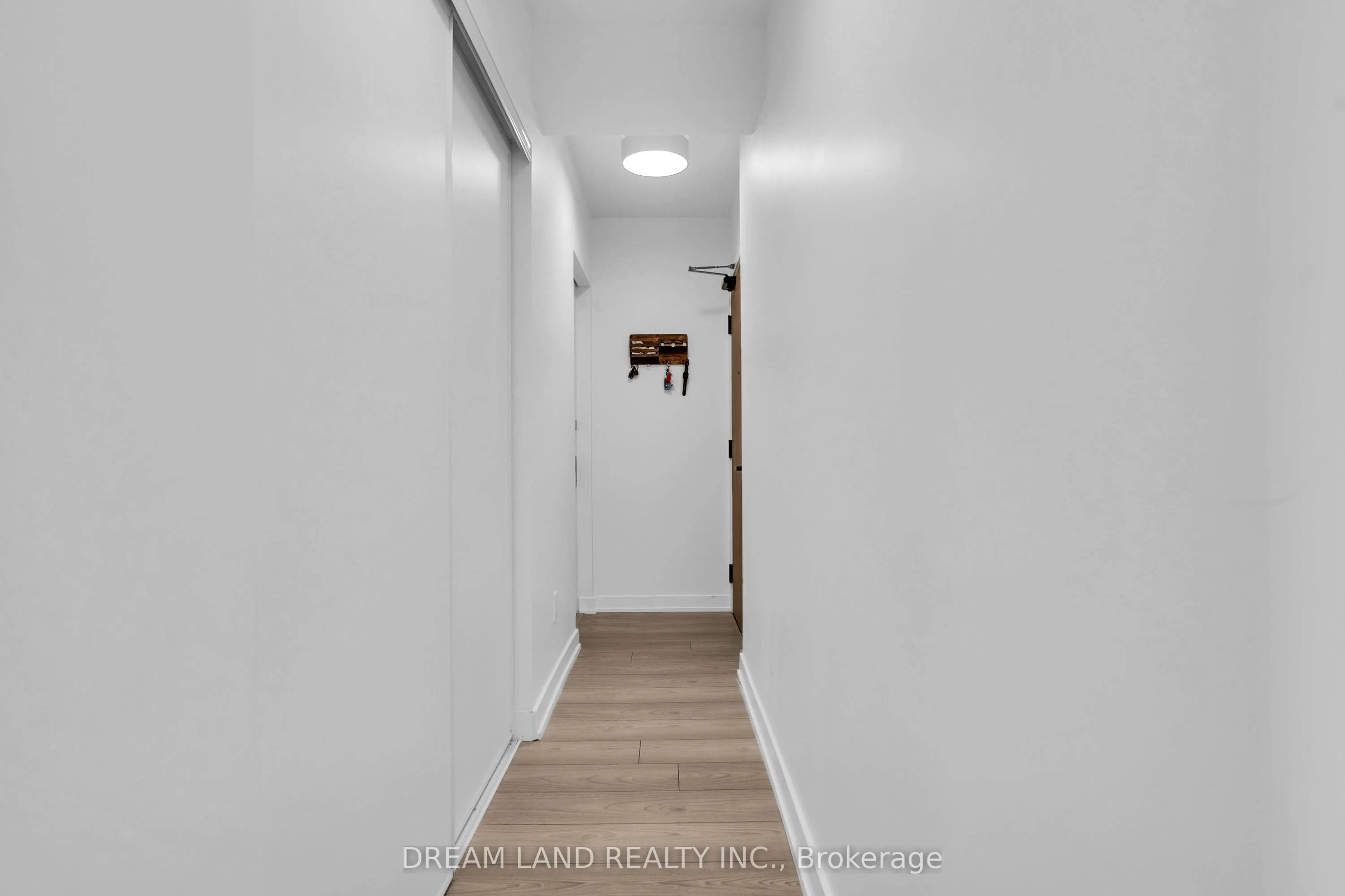 8 Tippett Road, #621