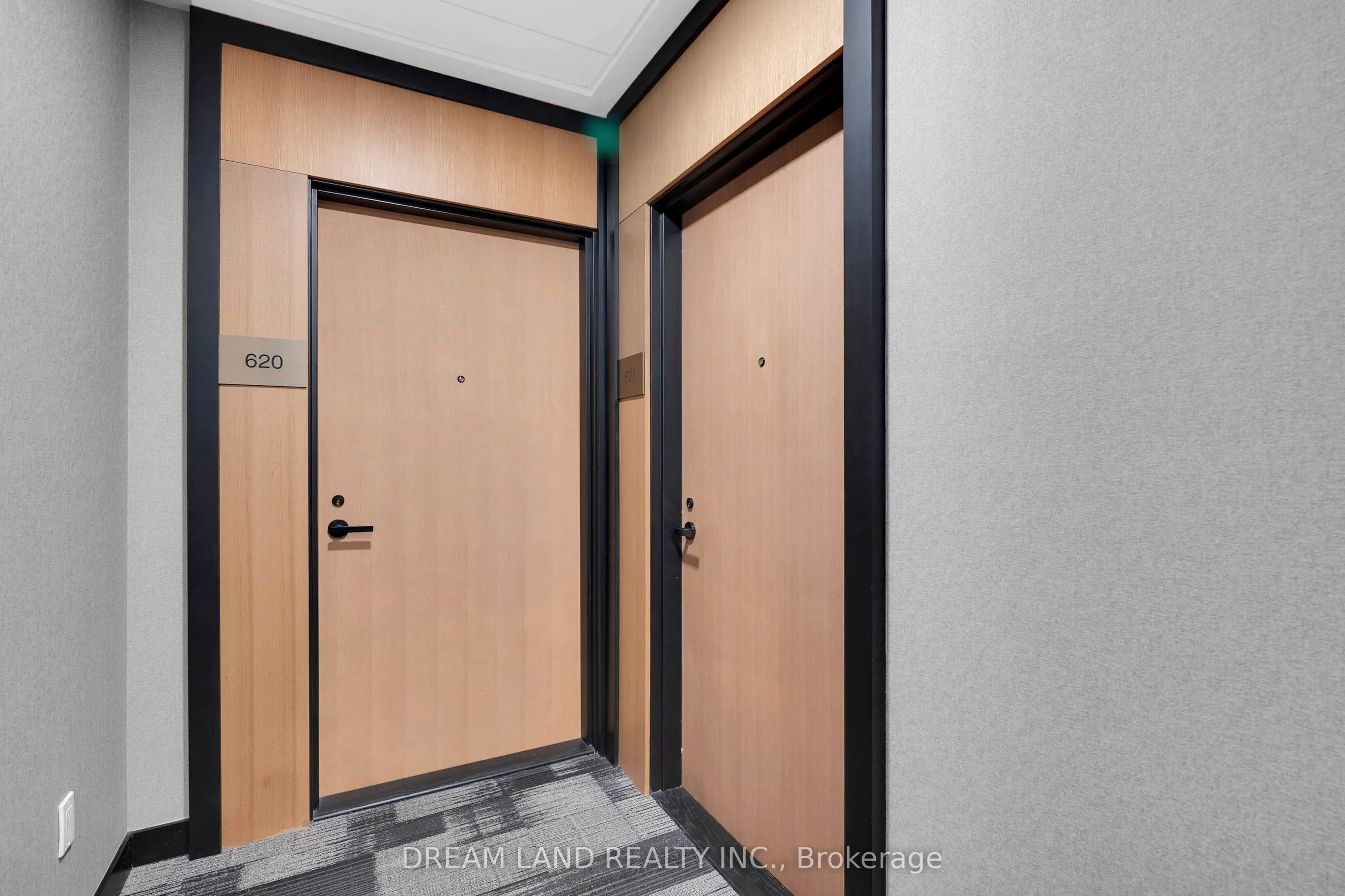8 Tippett Road, #621