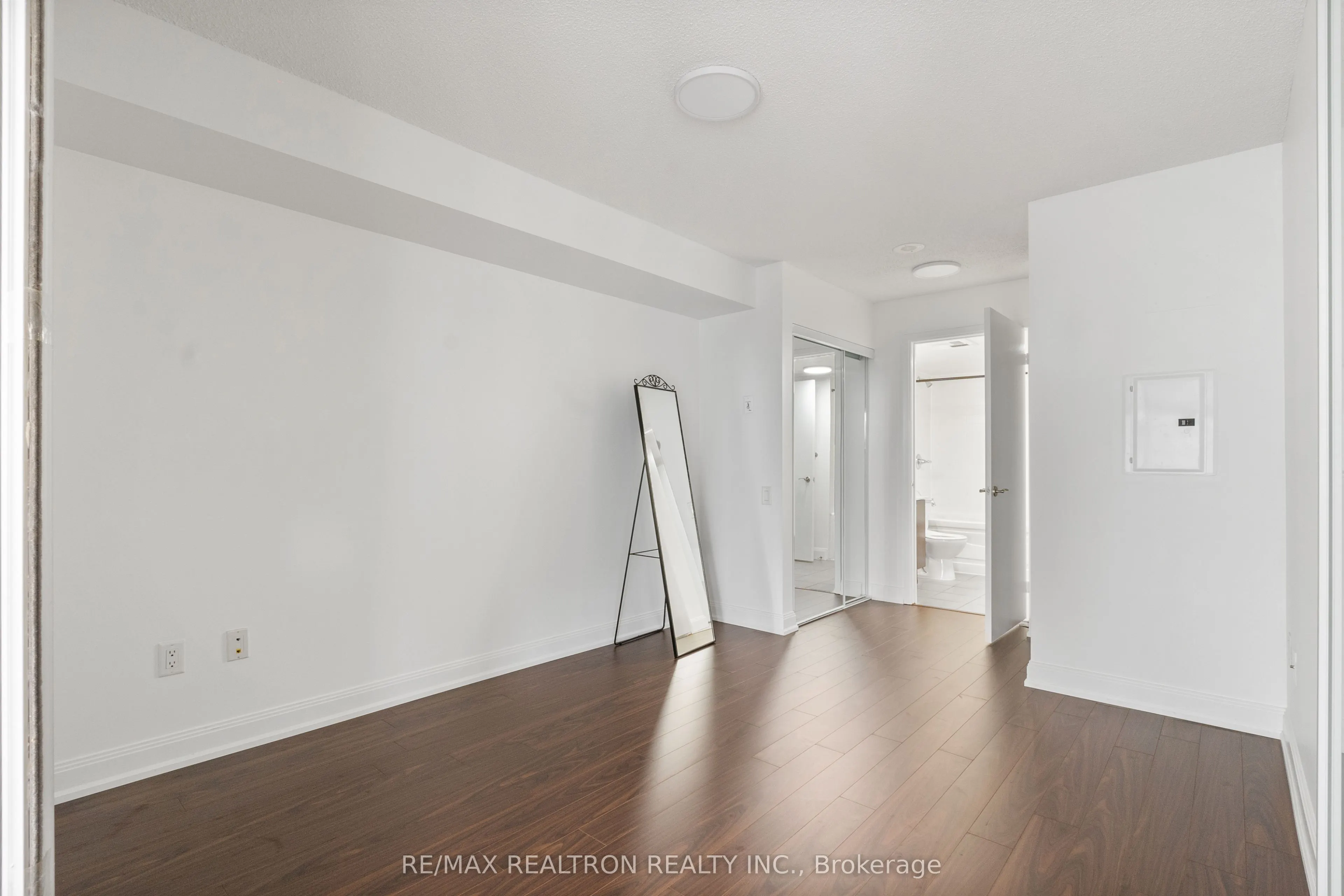 2191 Yonge Street, #1404