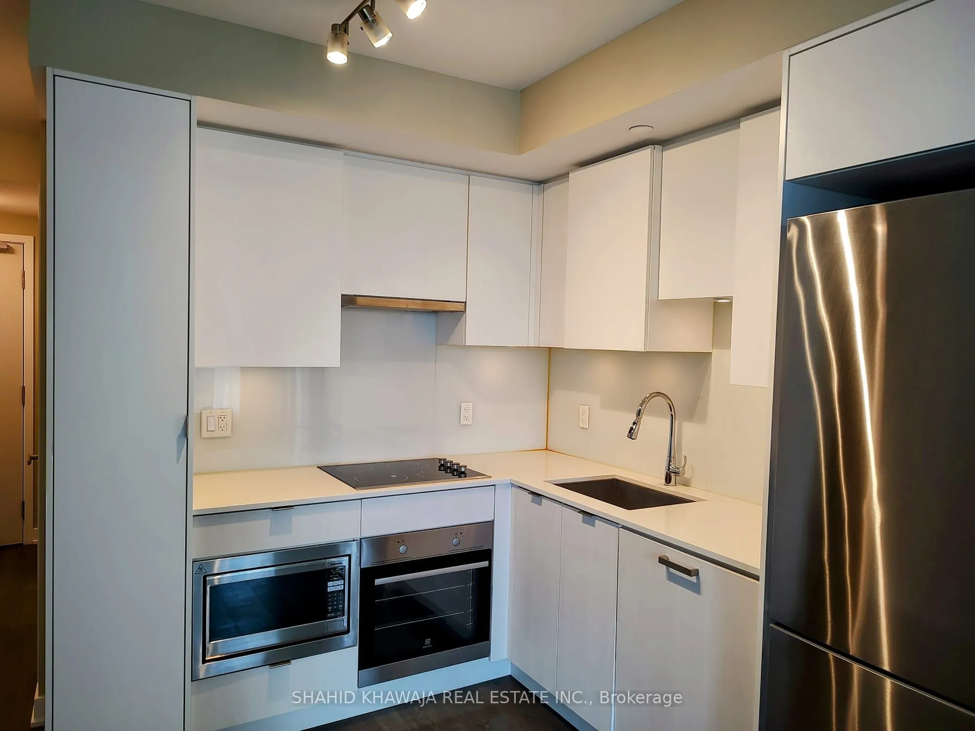 99 Broadway Avenue, #3011
