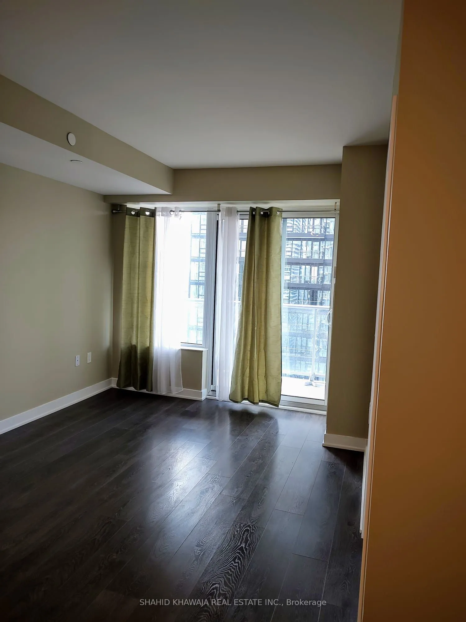 99 Broadway Avenue, #3011