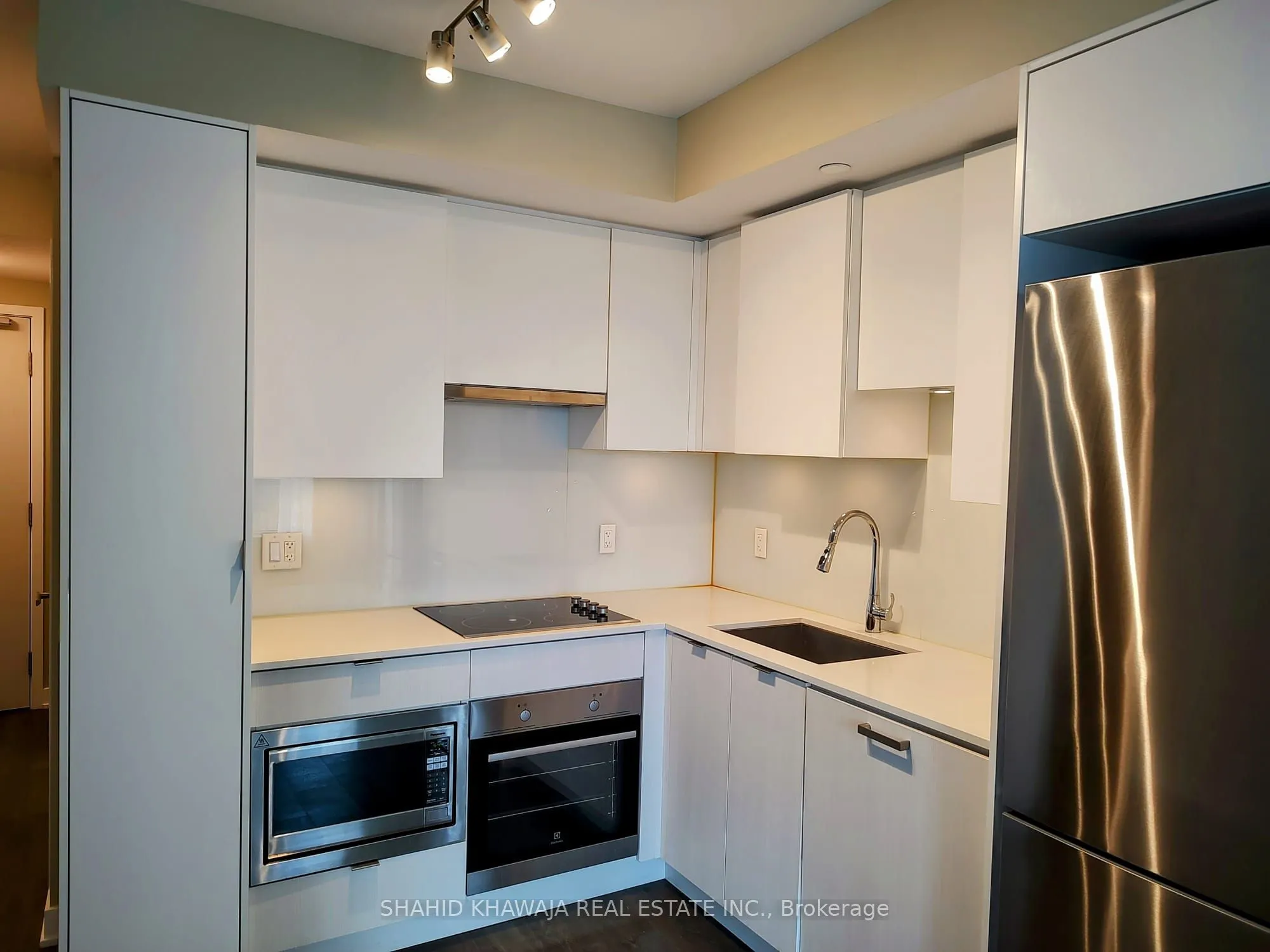 99 Broadway Avenue, #3011