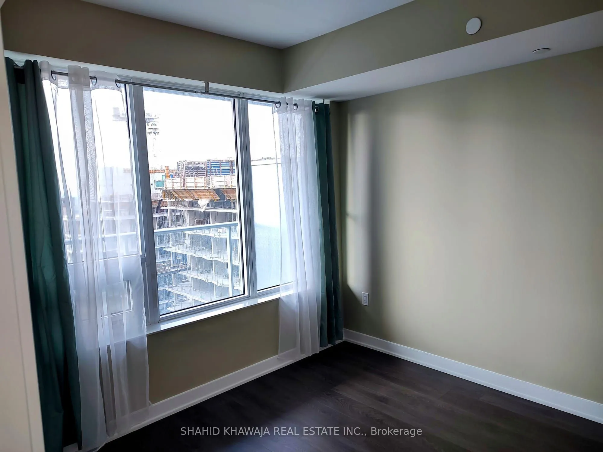 99 Broadway Avenue, #3011