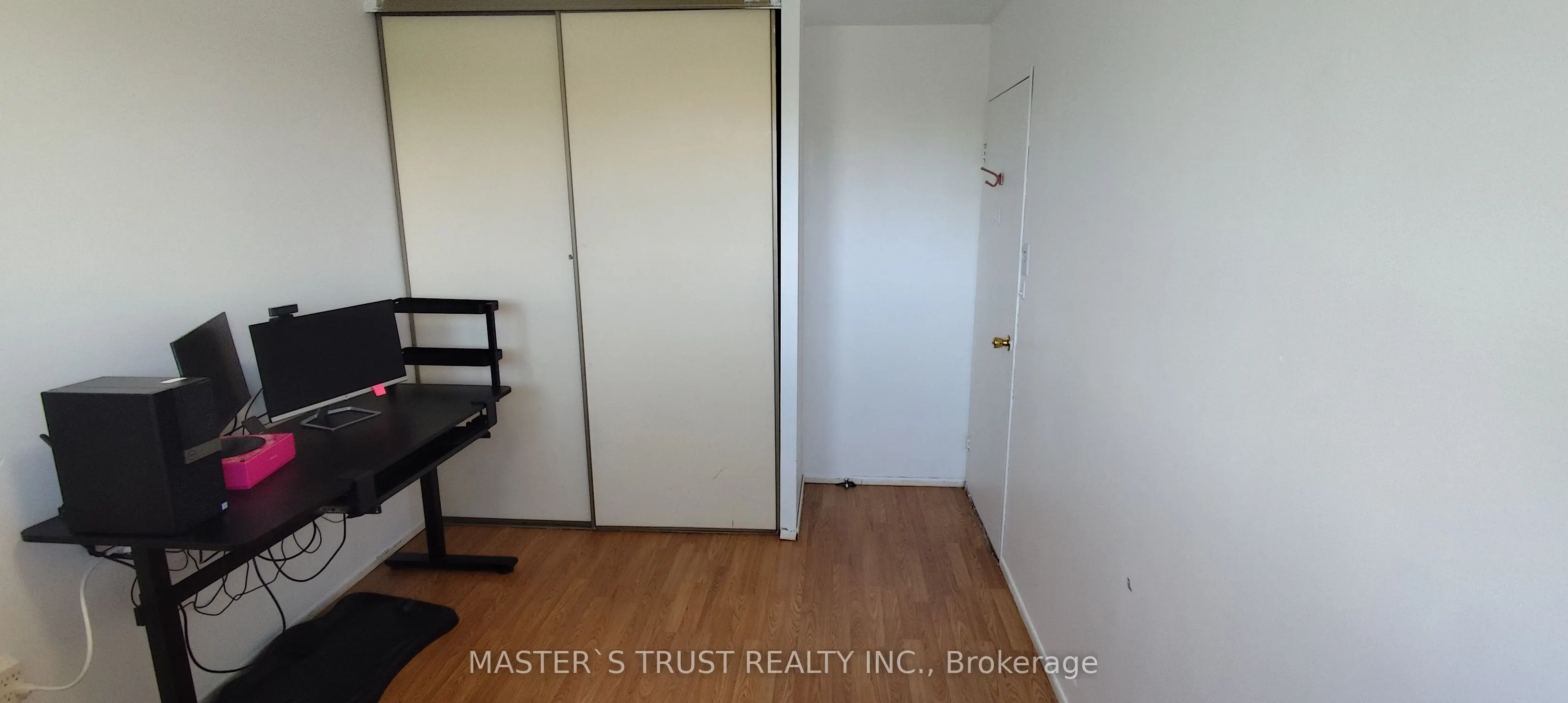 165 Cherokee Boulevard, #209