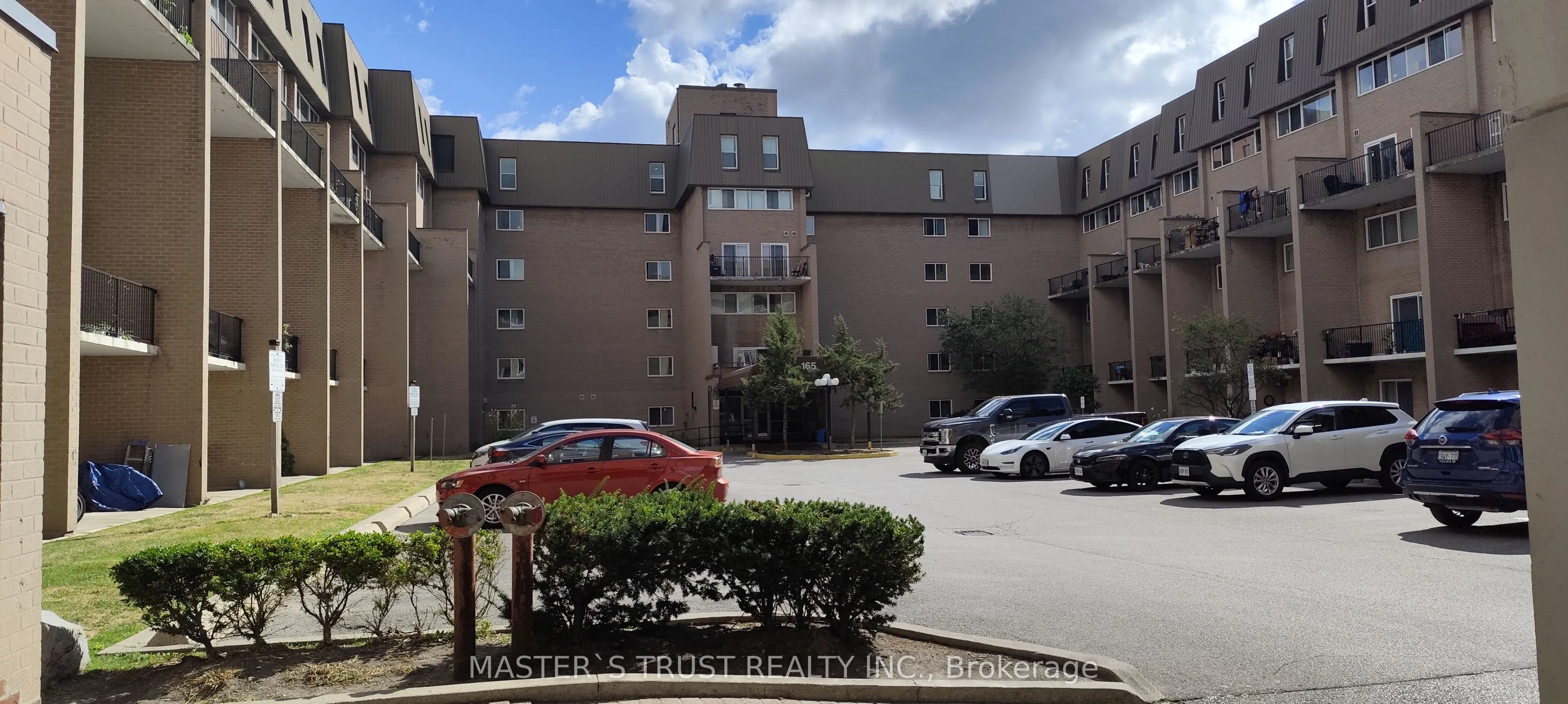 165 Cherokee Boulevard, #209