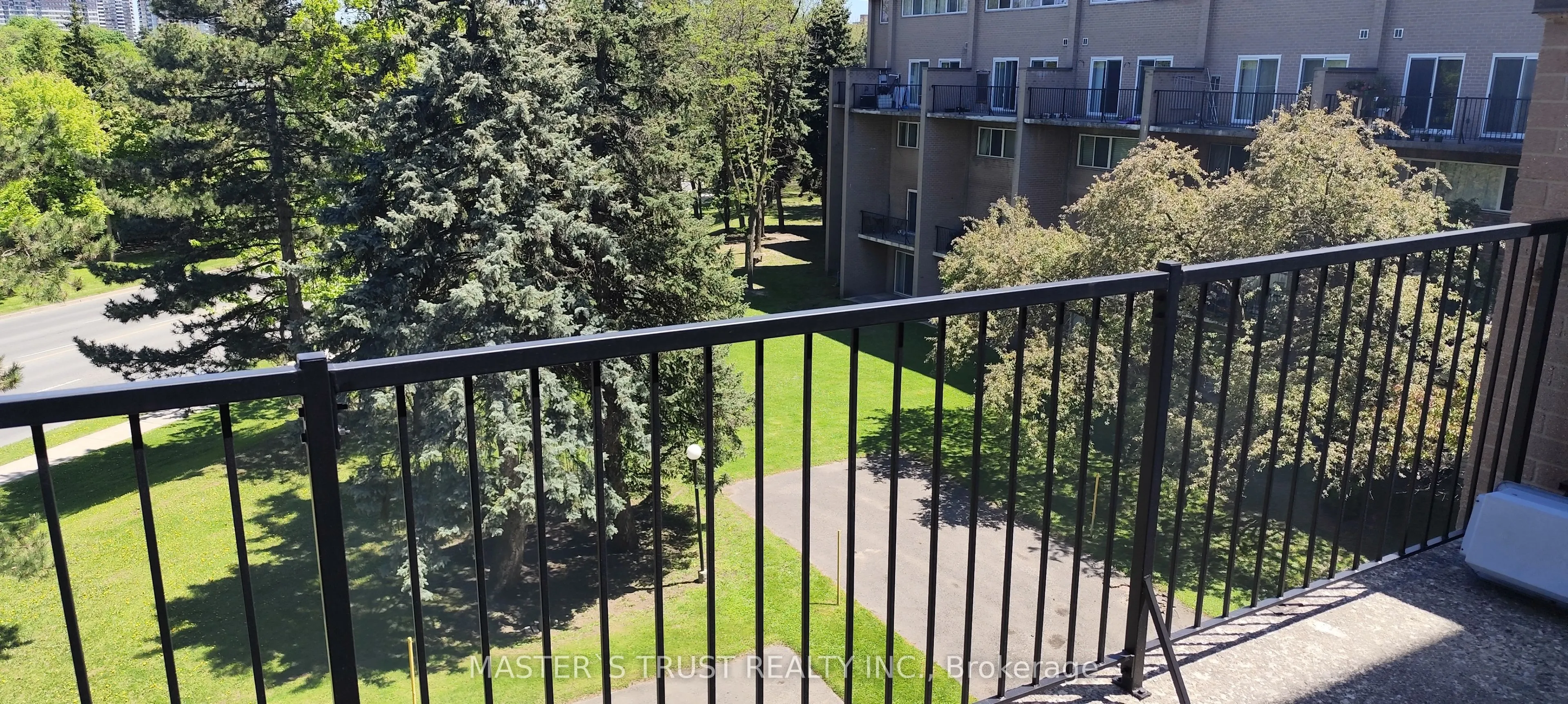 165 Cherokee Boulevard, #209