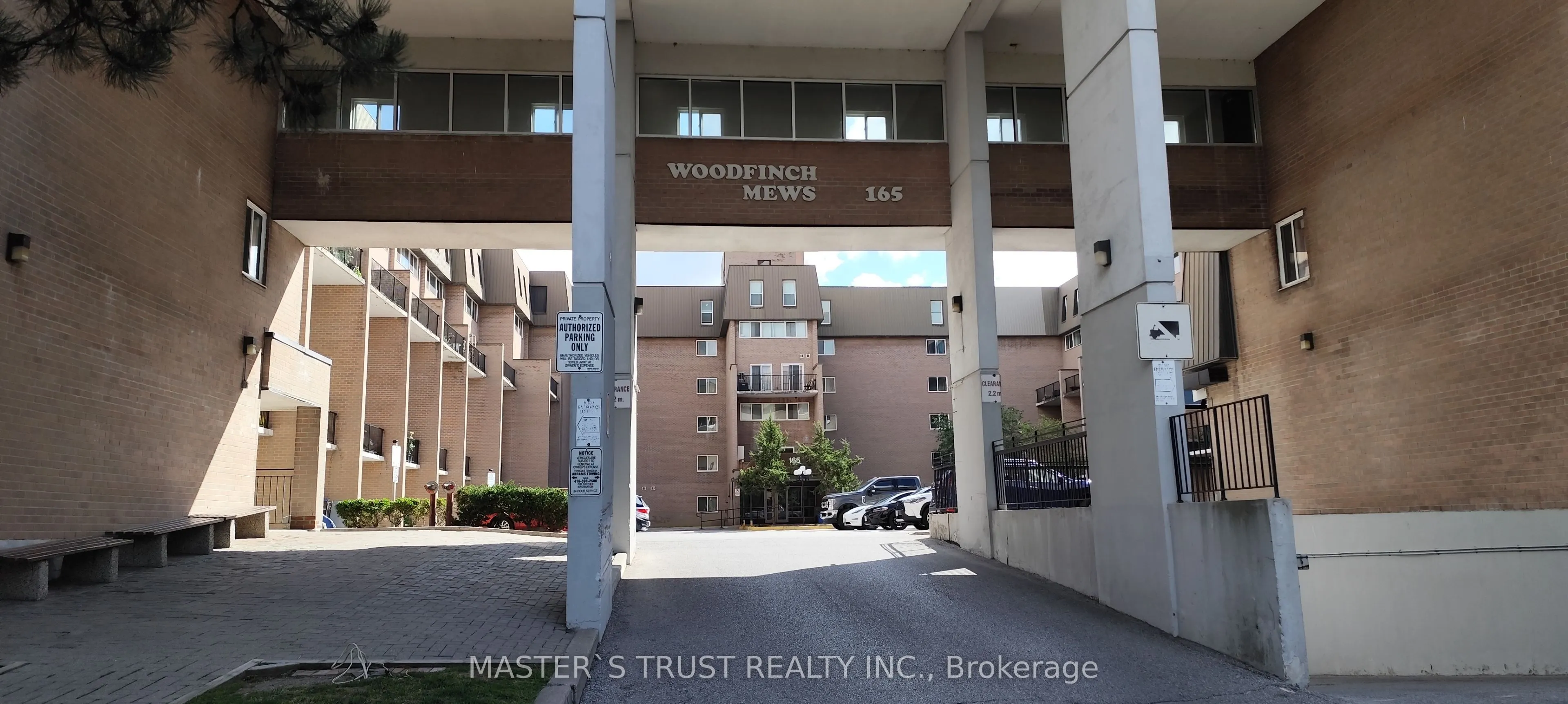165 Cherokee Boulevard, #209
