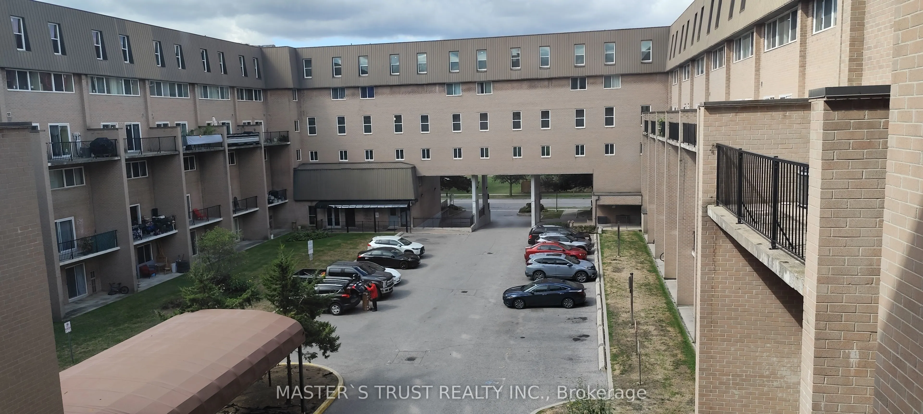 165 Cherokee Boulevard, #209