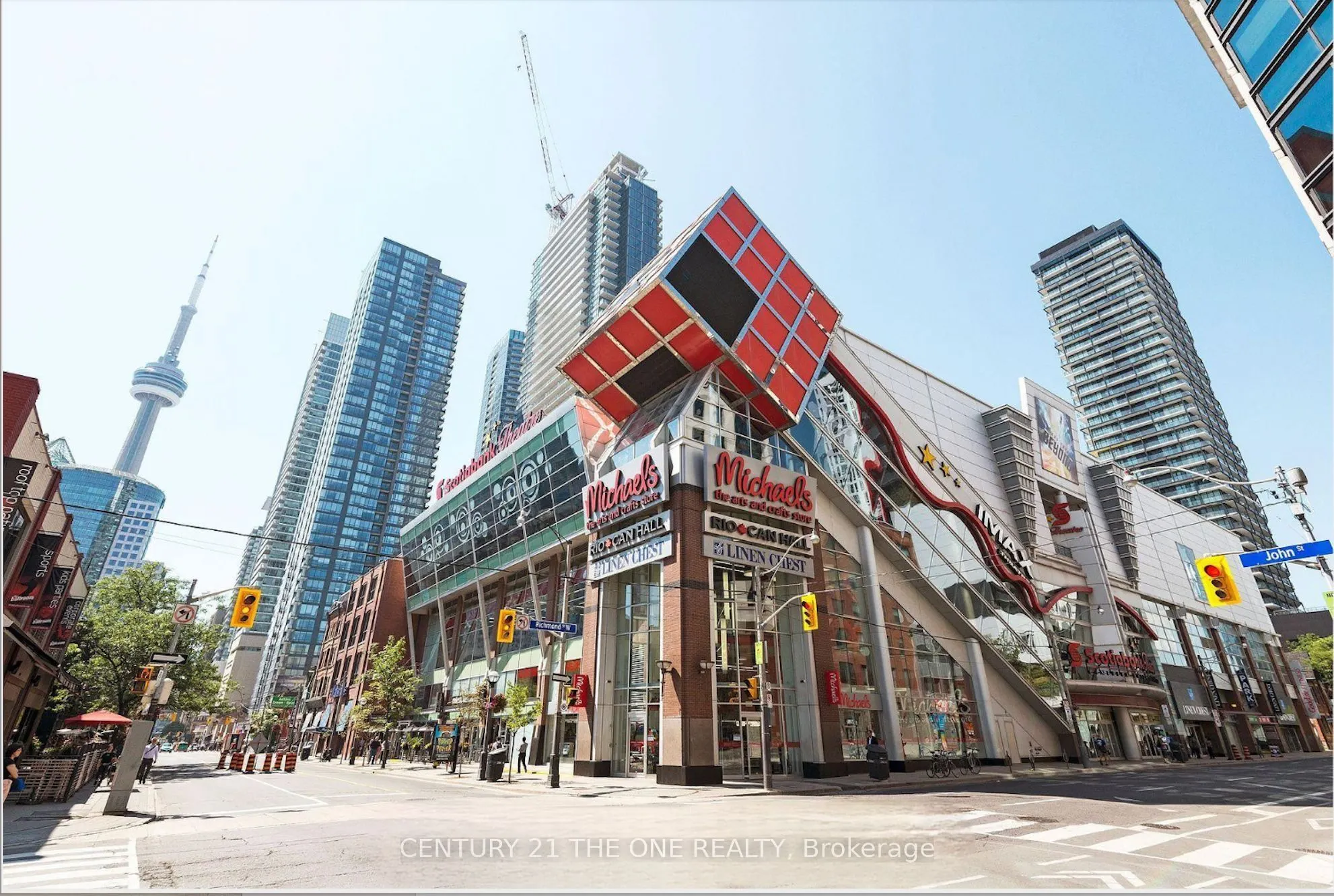 318 Richmond Street W, #710