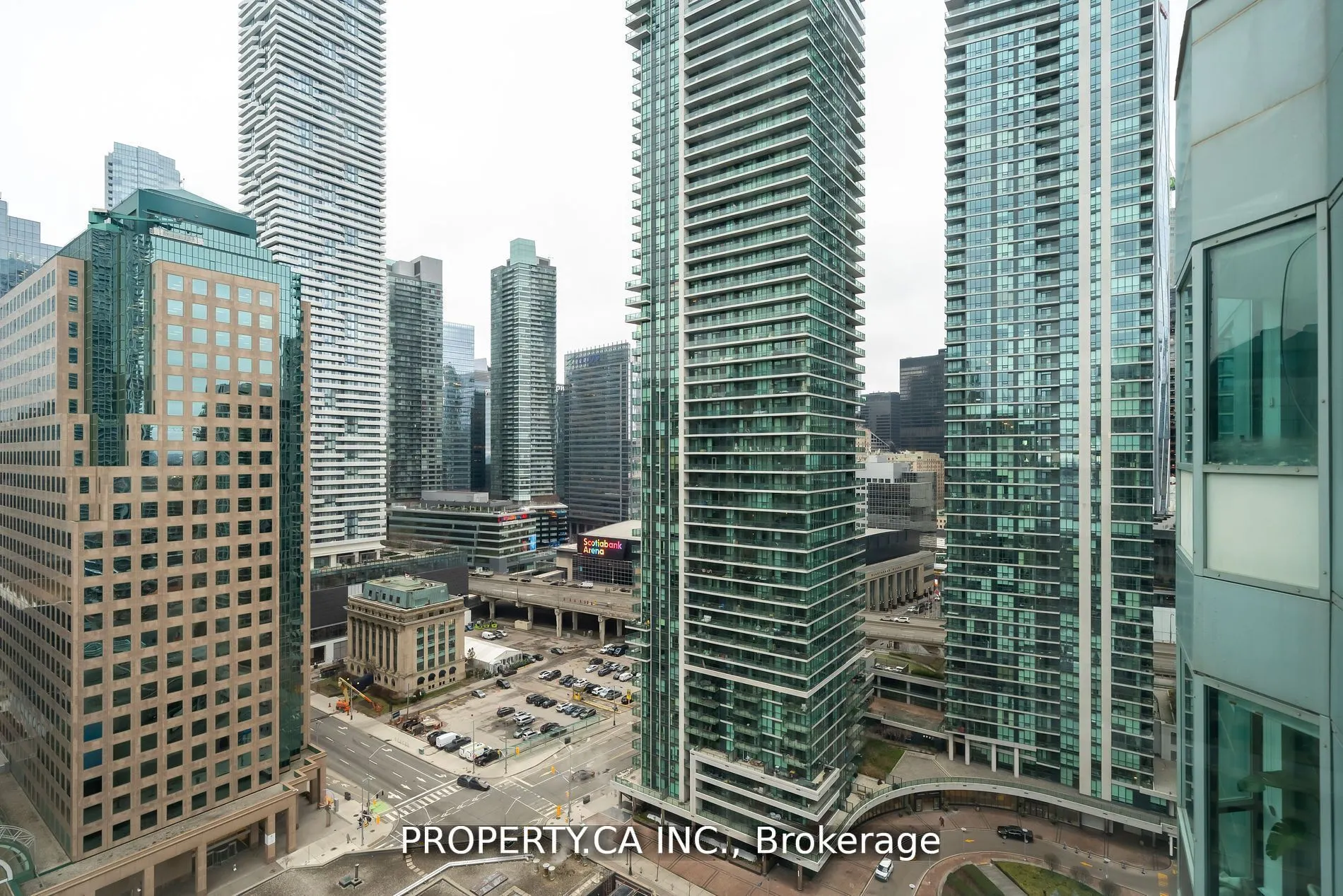 10 Queens Quay W, #SPH2406