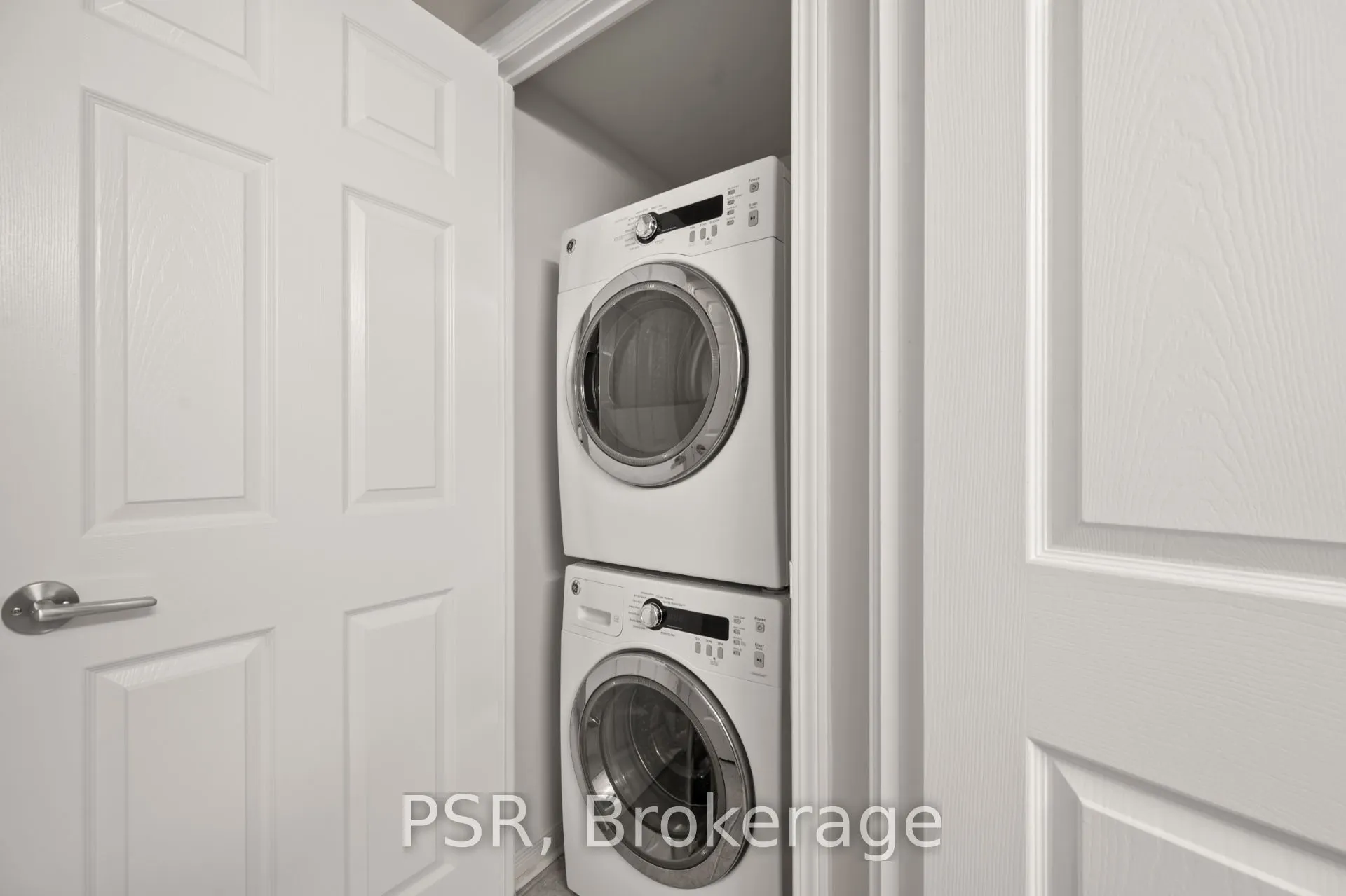 515 Rosewell Avenue, #711