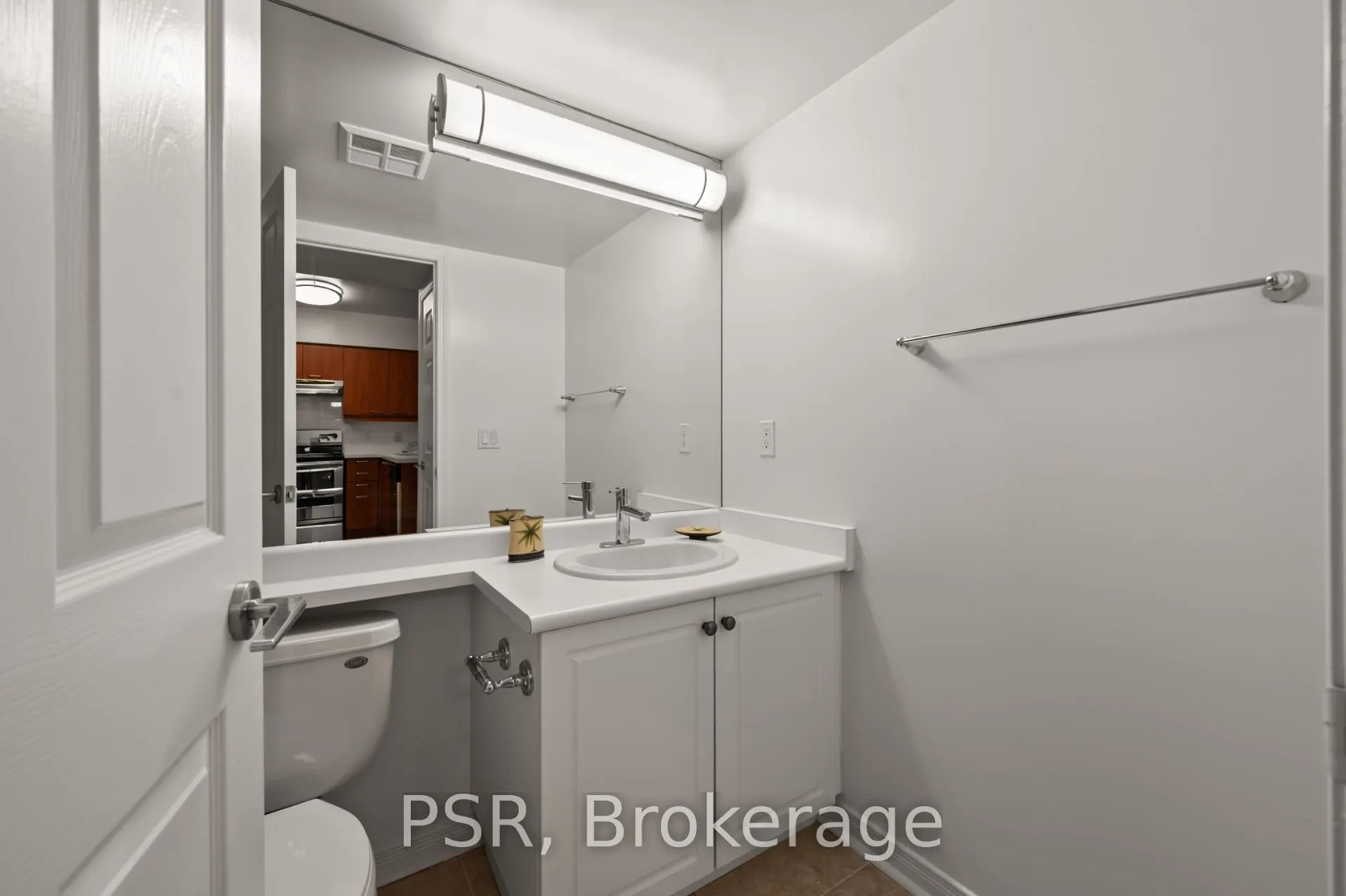 515 Rosewell Avenue, #711
