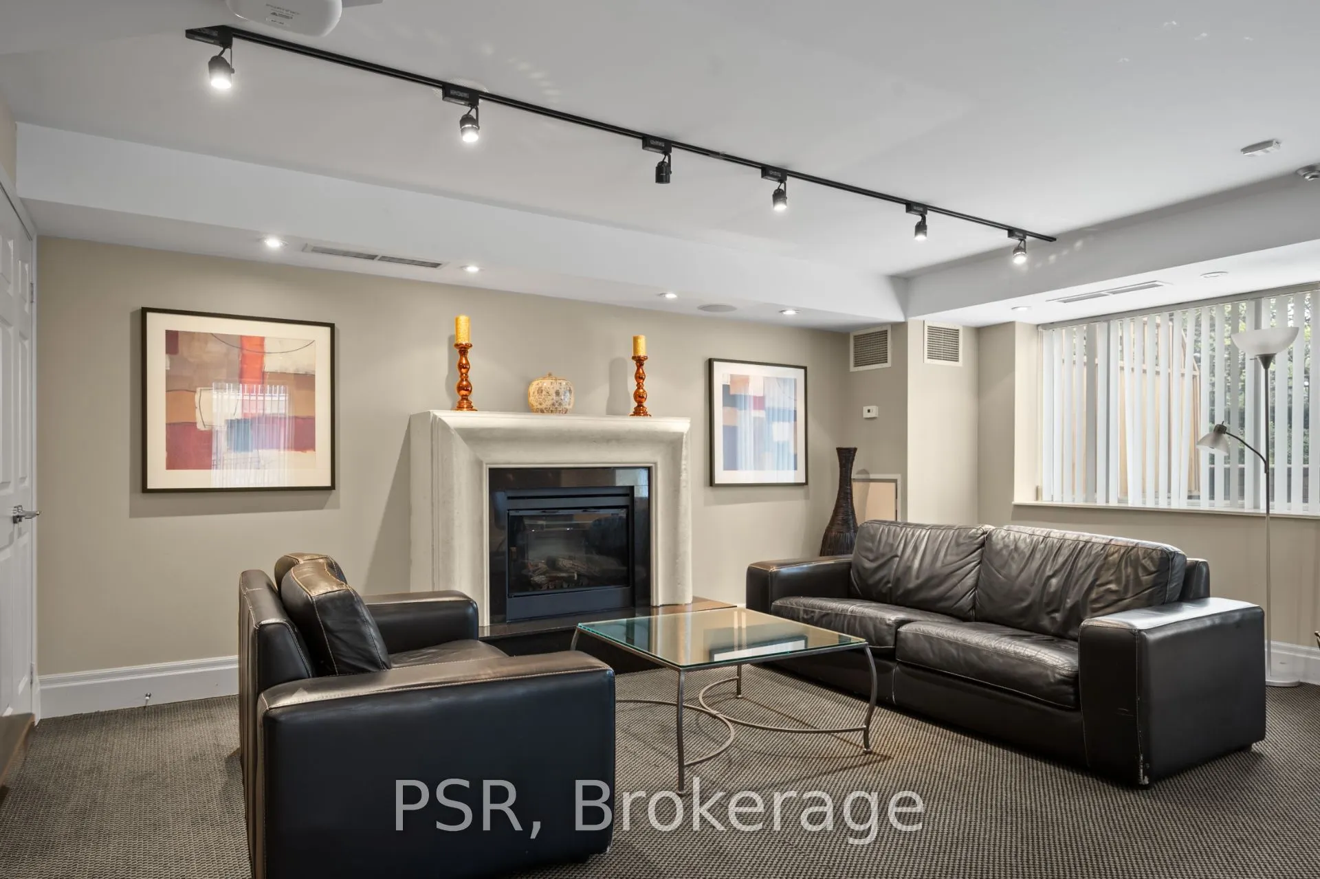 515 Rosewell Avenue, #711