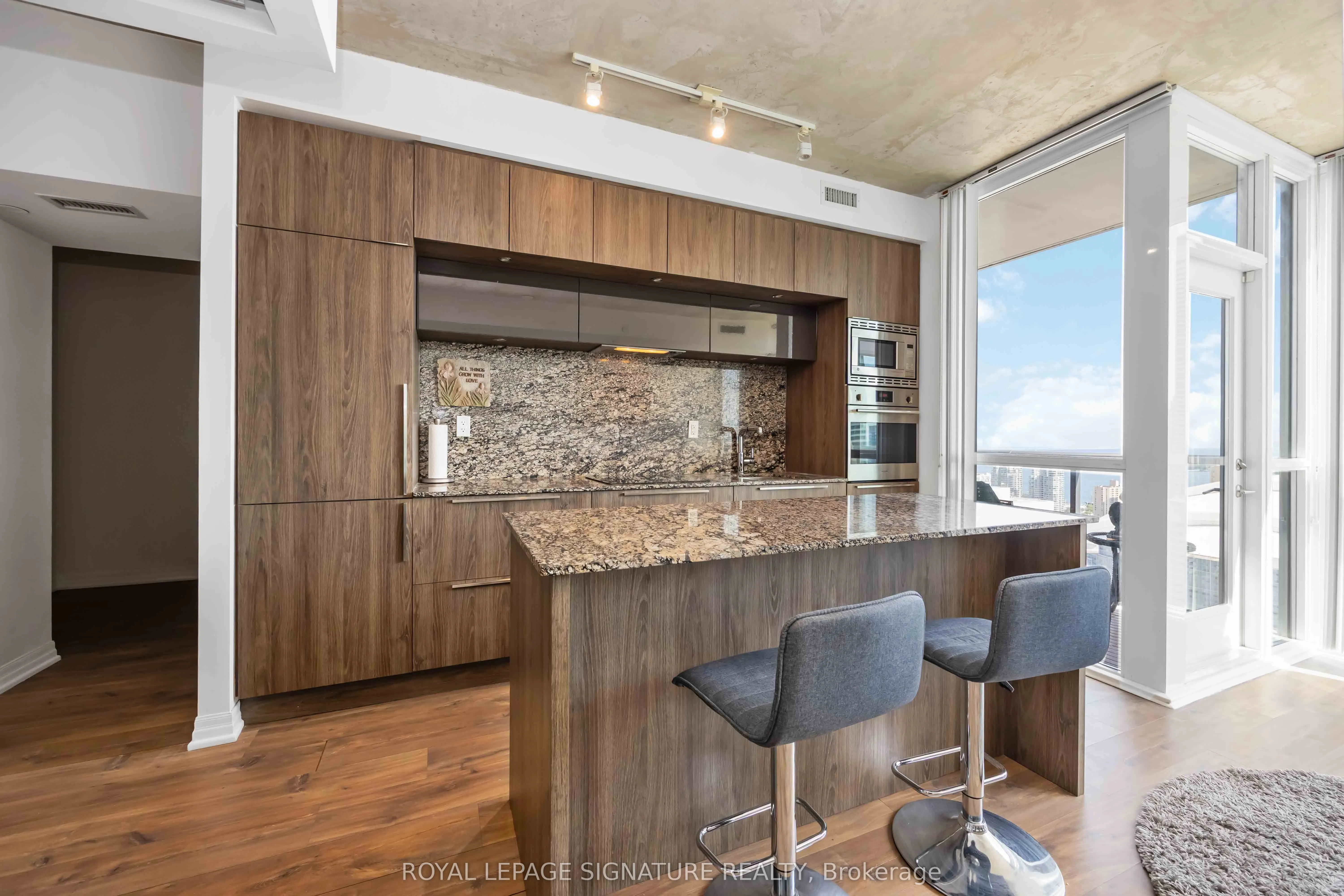 88 Blue Jays Way, #3407