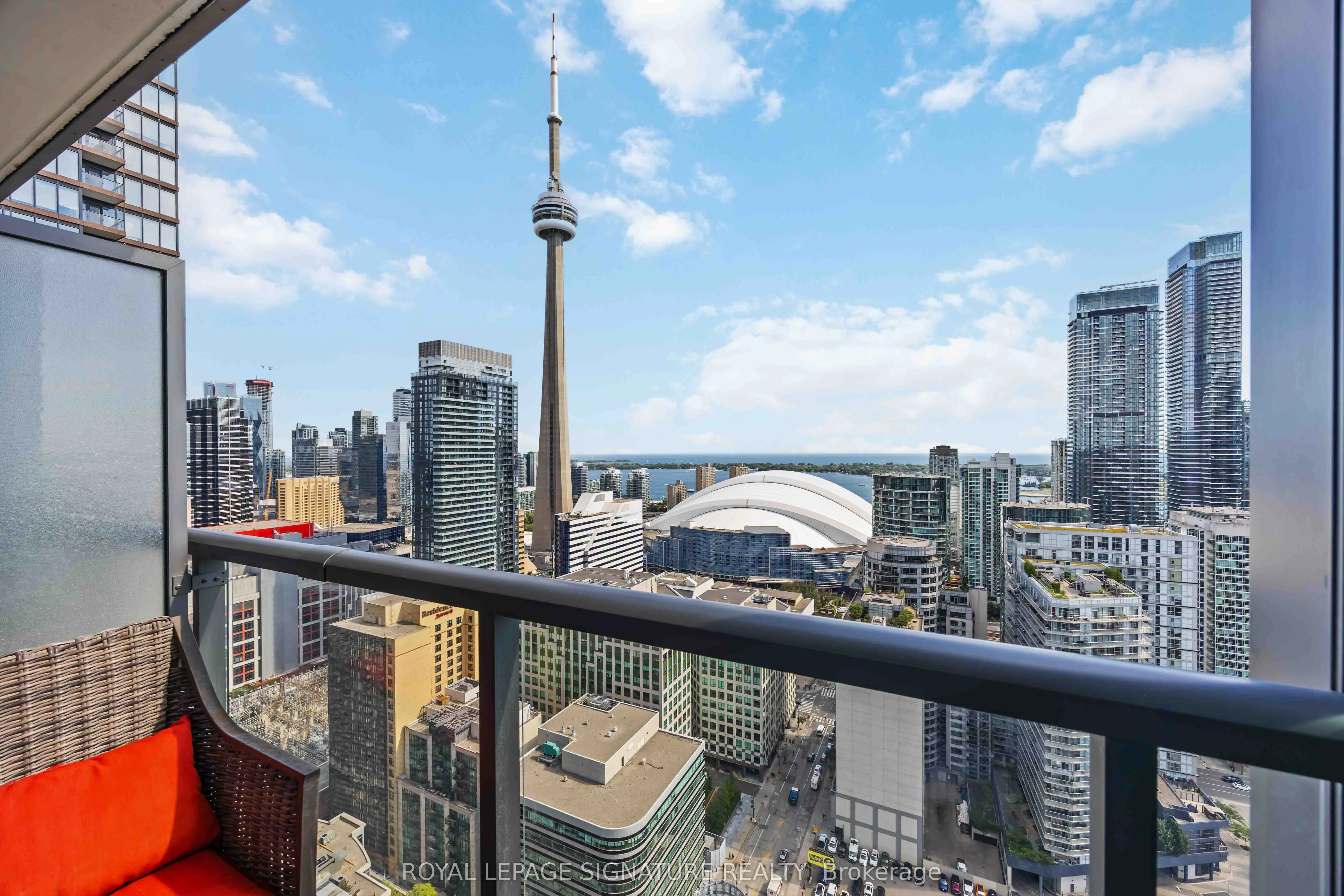 88 Blue Jays Way, #3407