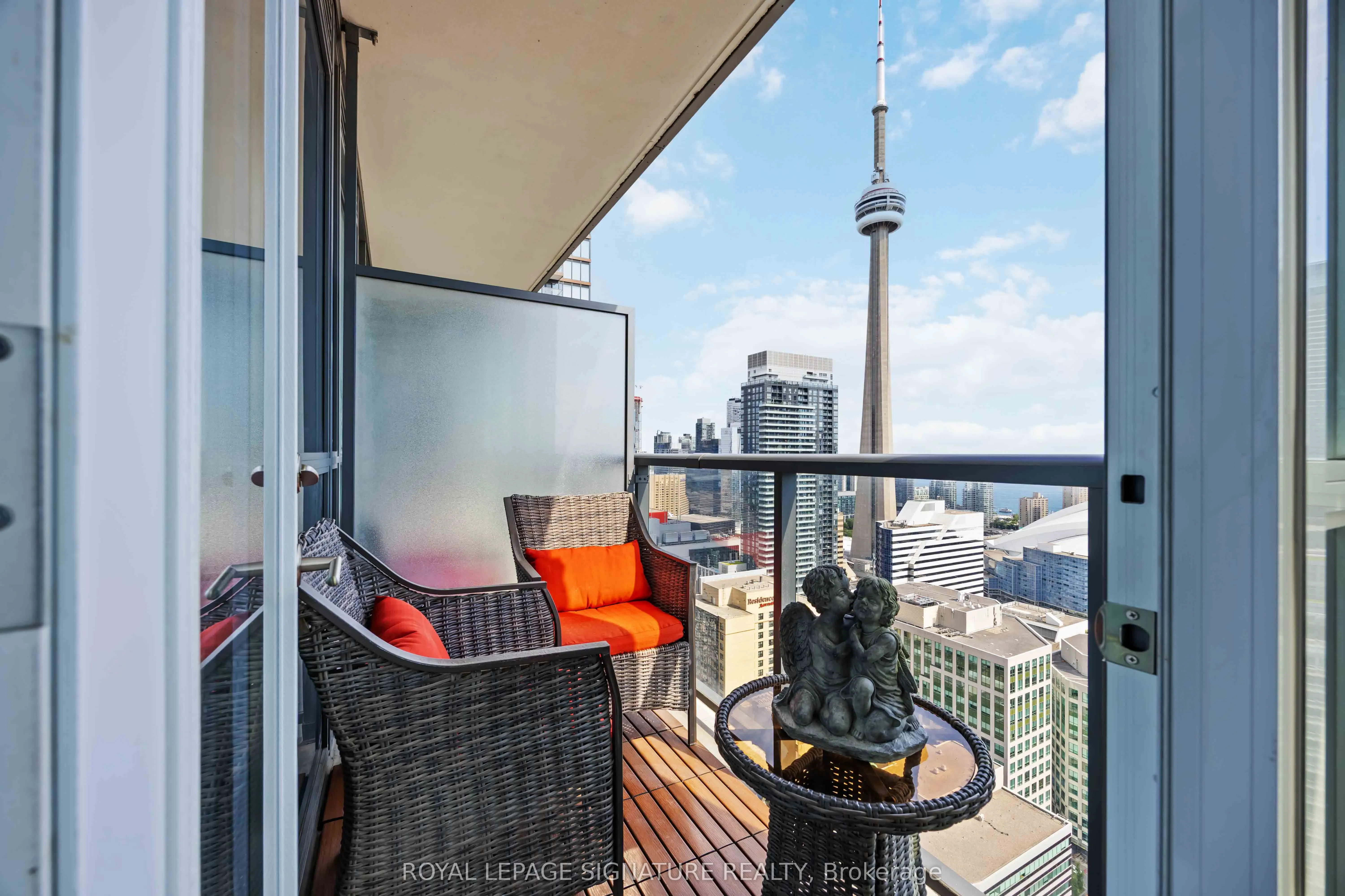 88 Blue Jays Way, #3407